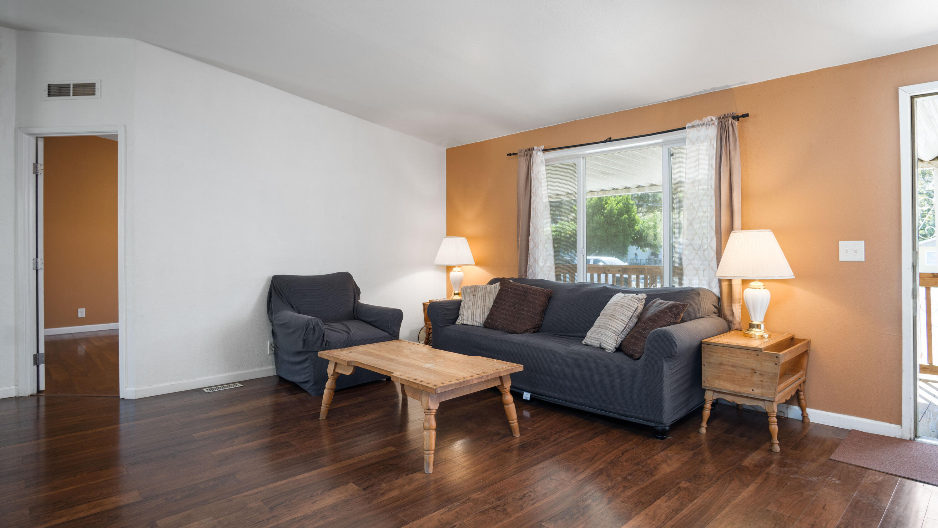 35450 Tule River Dr, Springville, CA 93265
