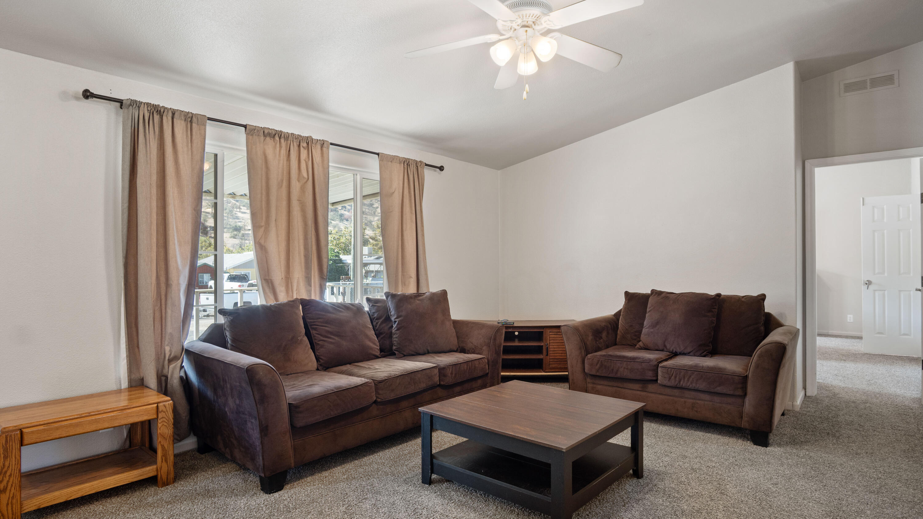 35460 Tule River Dr, Springville, CA 93265