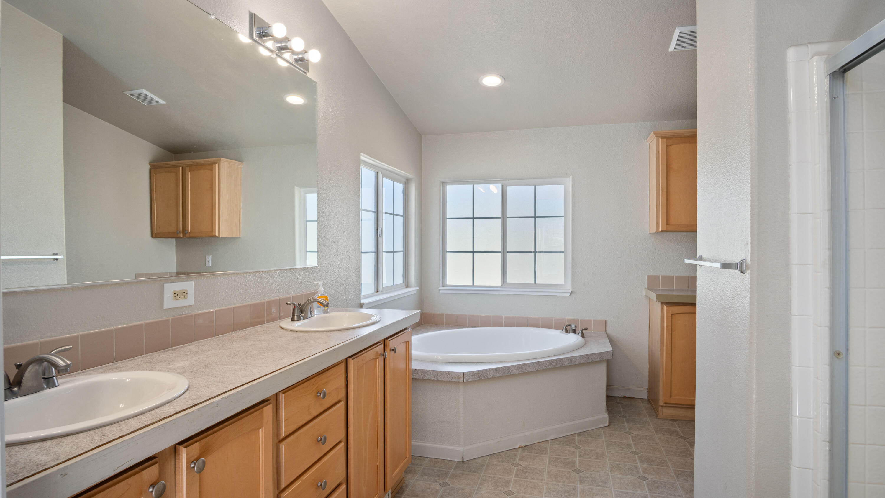 35460 Tule River Dr, Springville, CA 93265