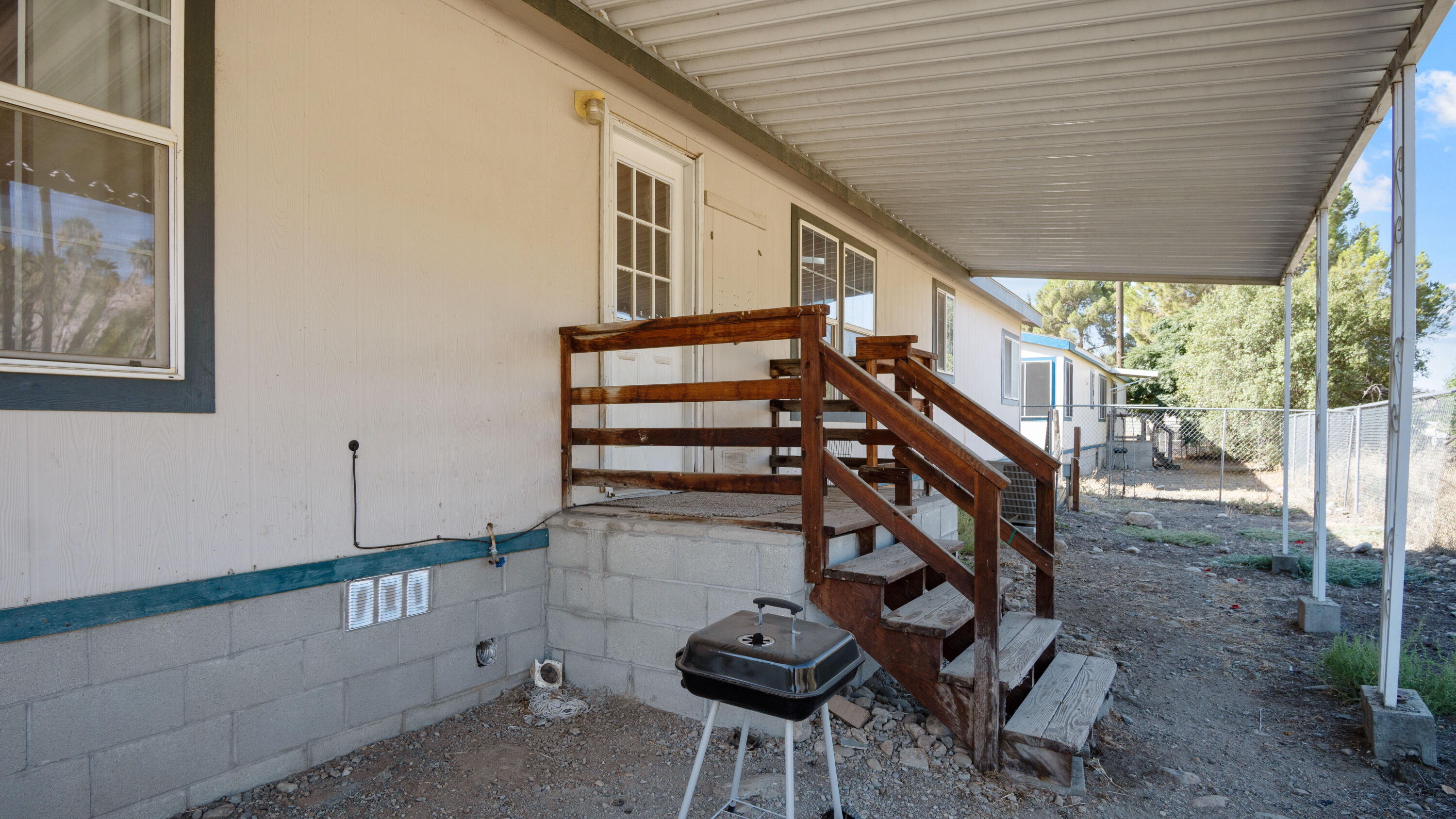 35460 Tule River Dr, Springville, CA 93265