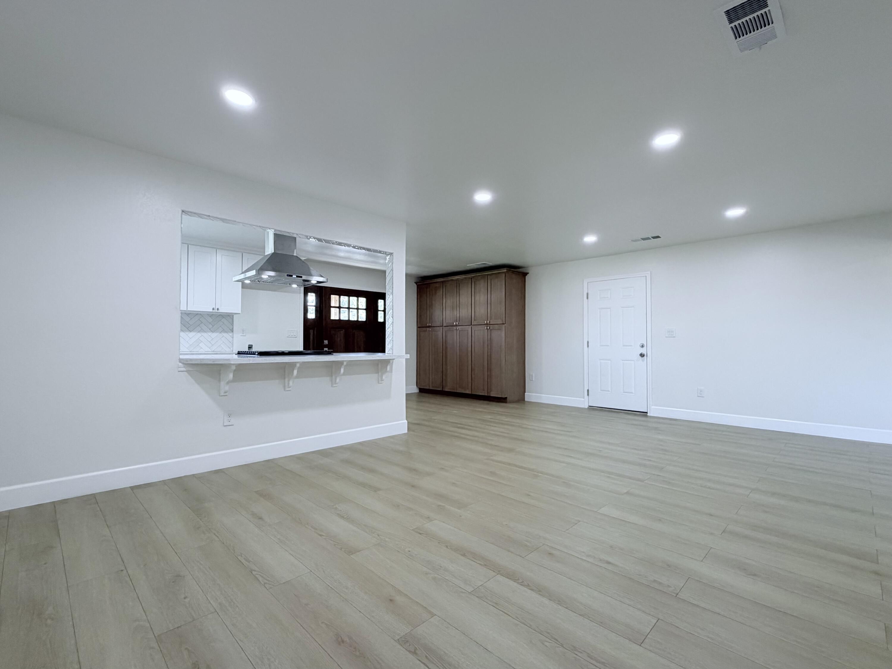576 Oleander Ave, Lemoore, CA 93245