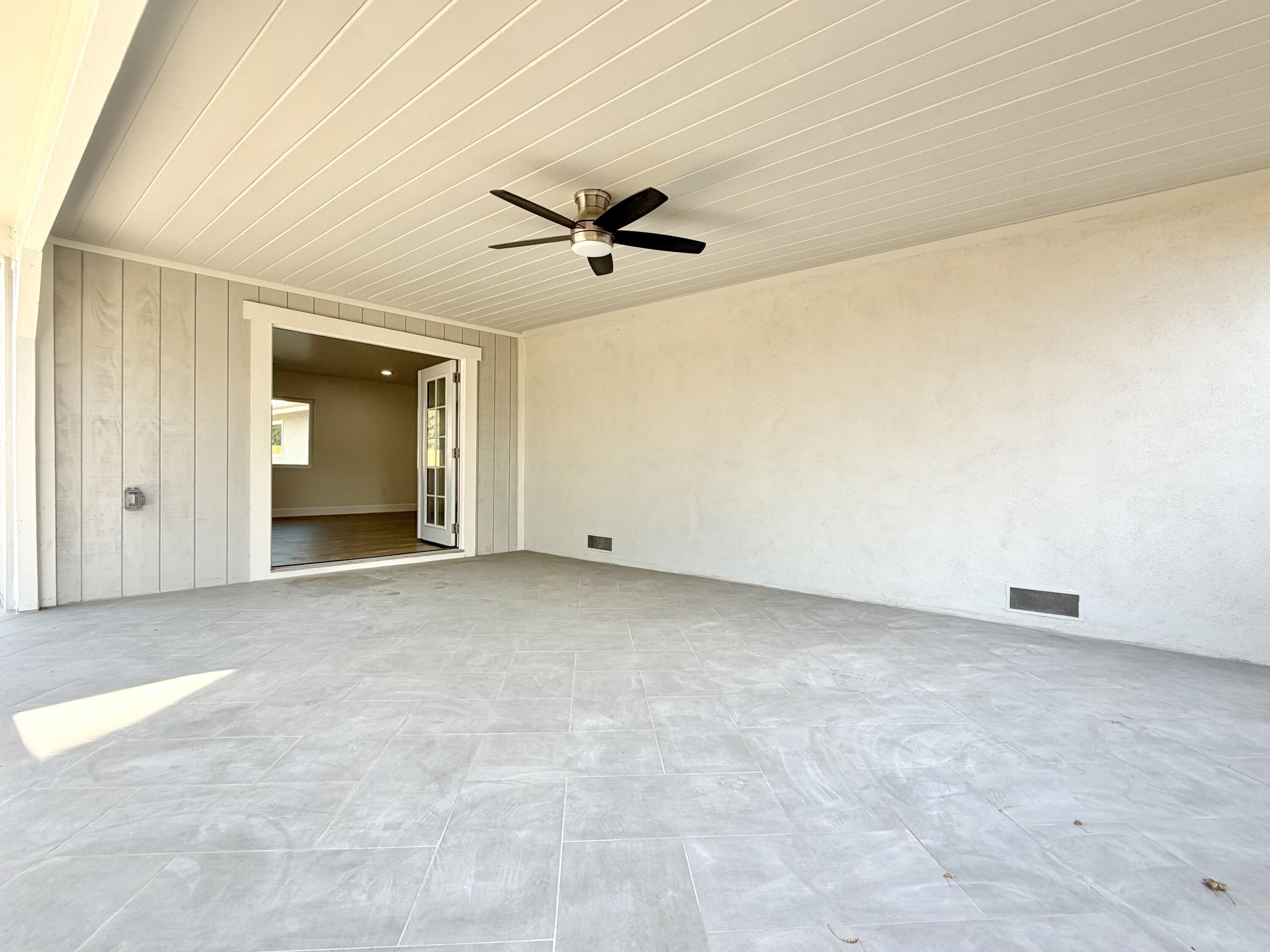 576 Oleander Ave, Lemoore, CA 93245