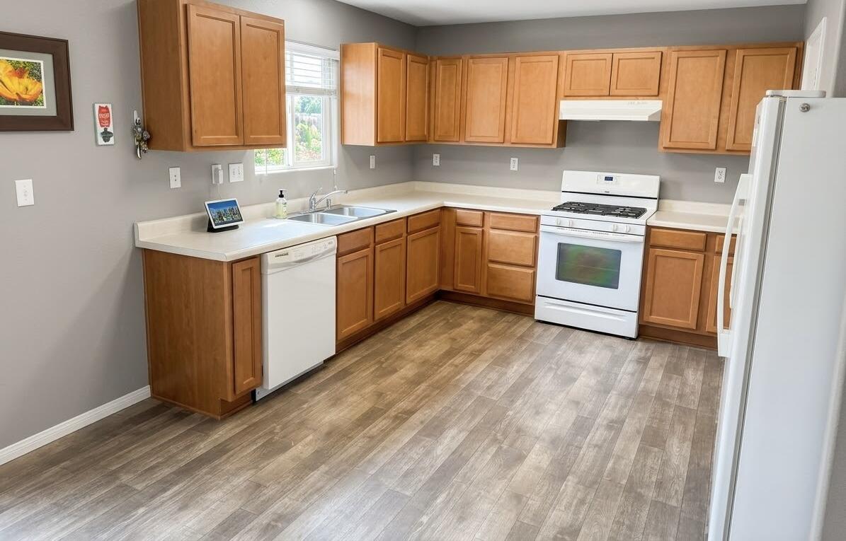4234 W Elkhorn Ave, Visalia, CA 93277