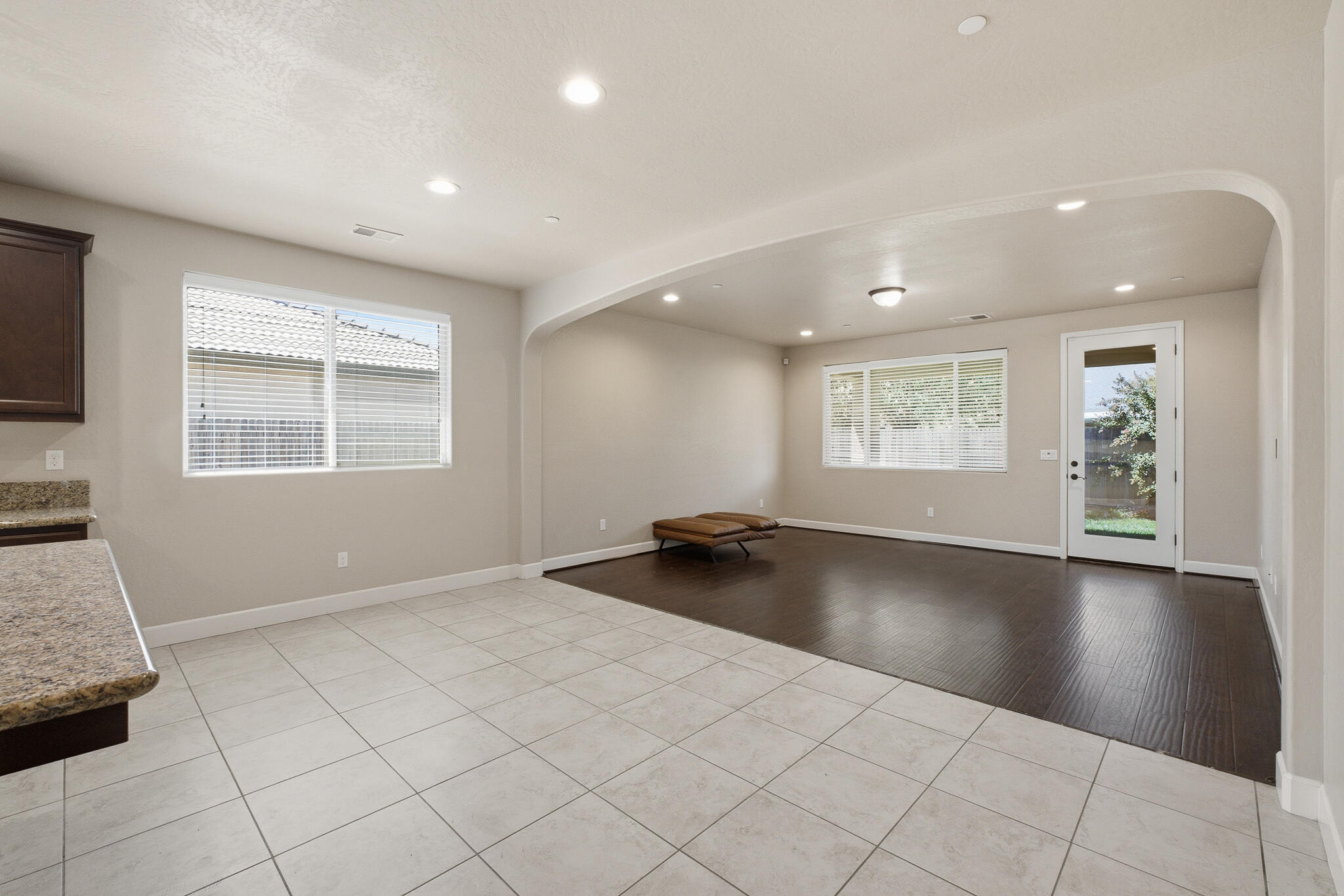 587 Montana De Oro St, Tulare, CA 93274