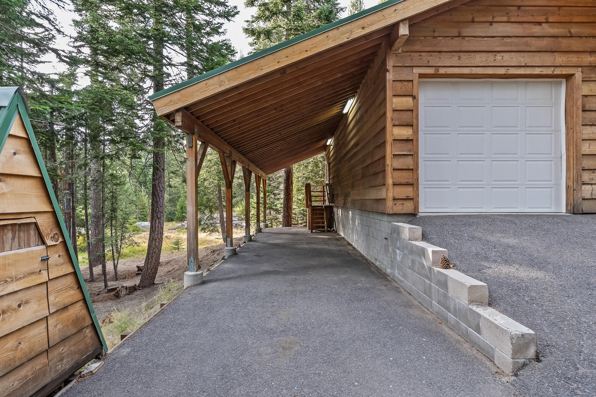 57716 Fox Dr, Springville, CA 93265