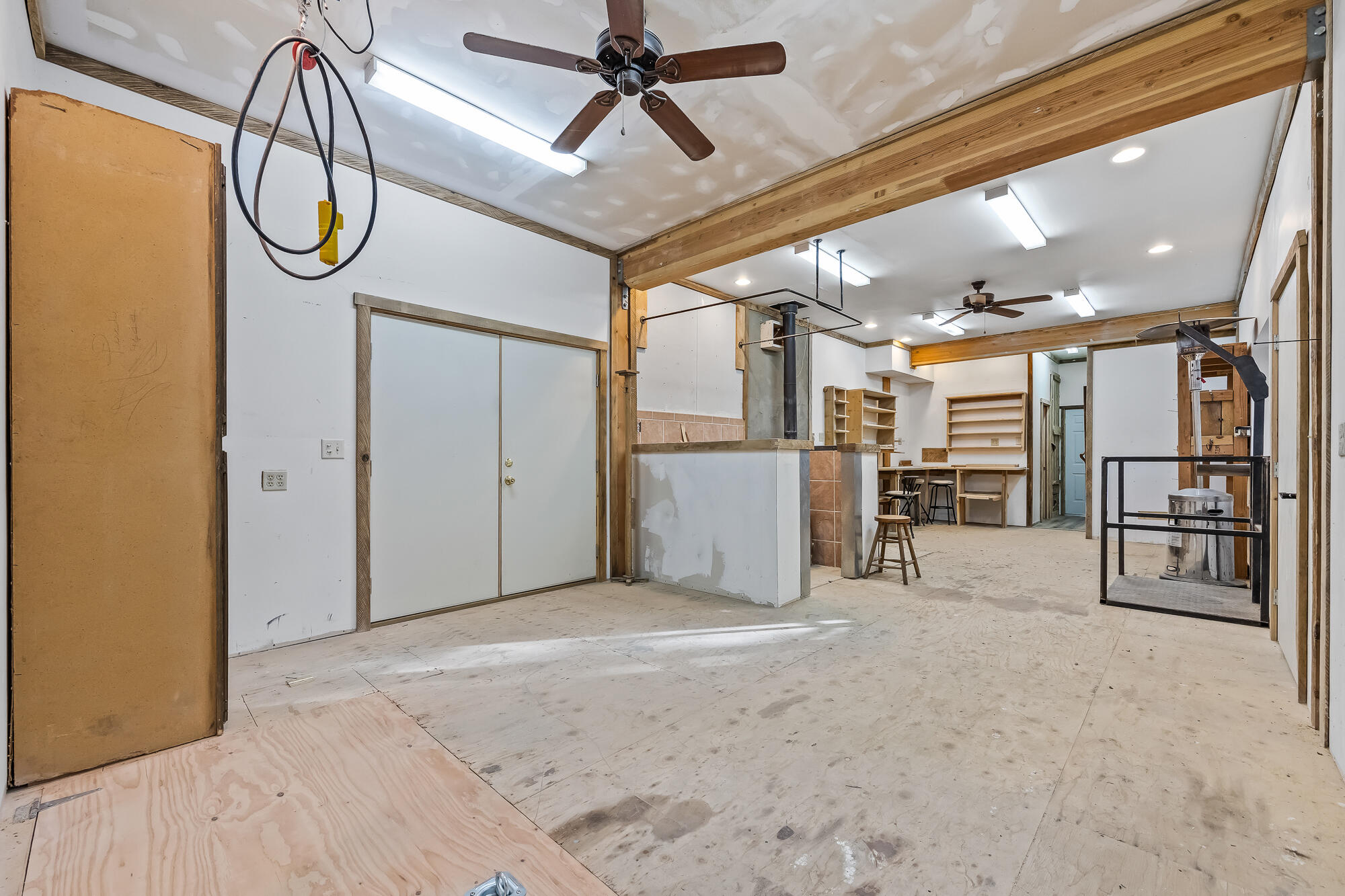 57716 Fox Dr, Springville, CA 93265