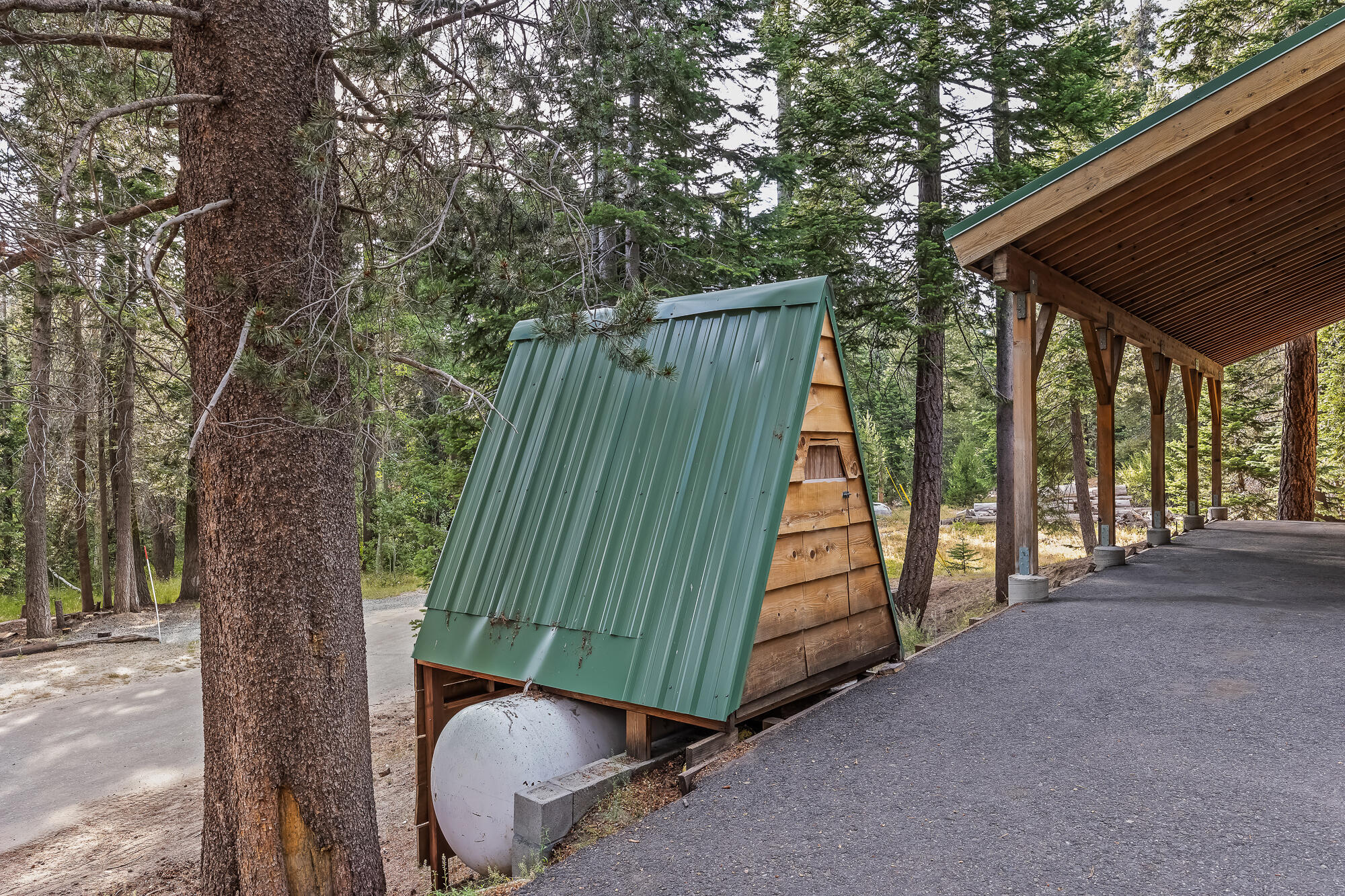 57716 Fox Dr, Springville, CA 93265