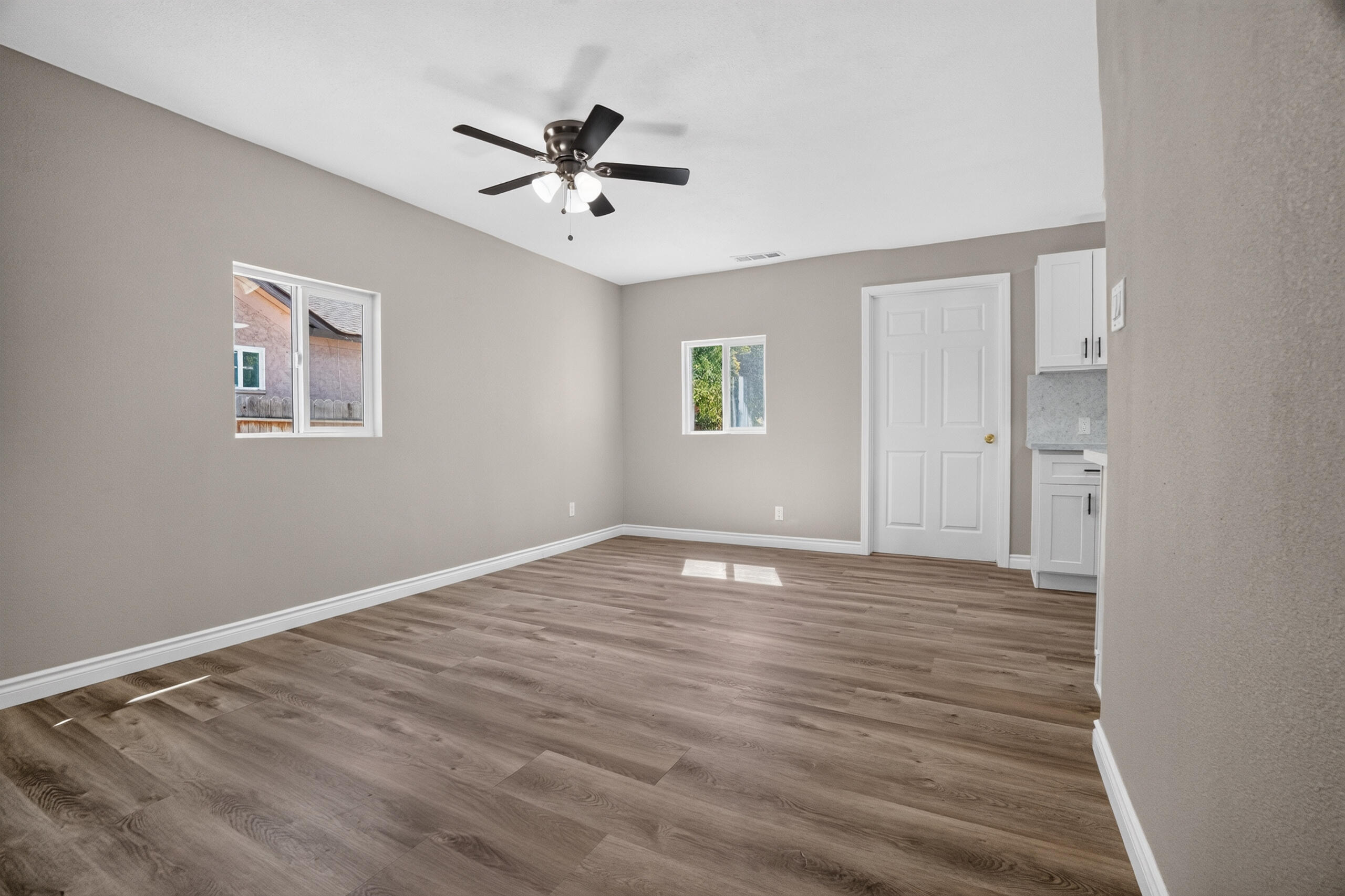 765 S Pratt St, Tulare, CA 93274