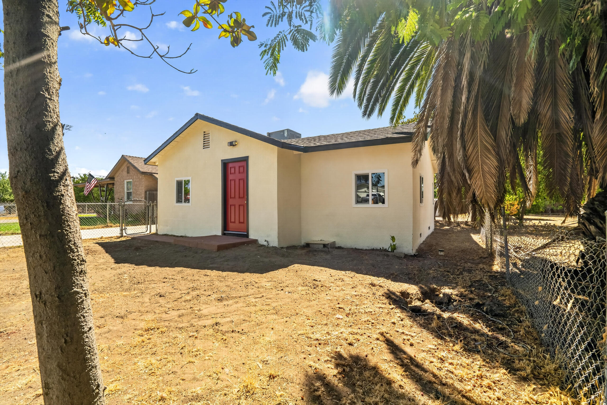 765 S Pratt St, Tulare, CA 93274