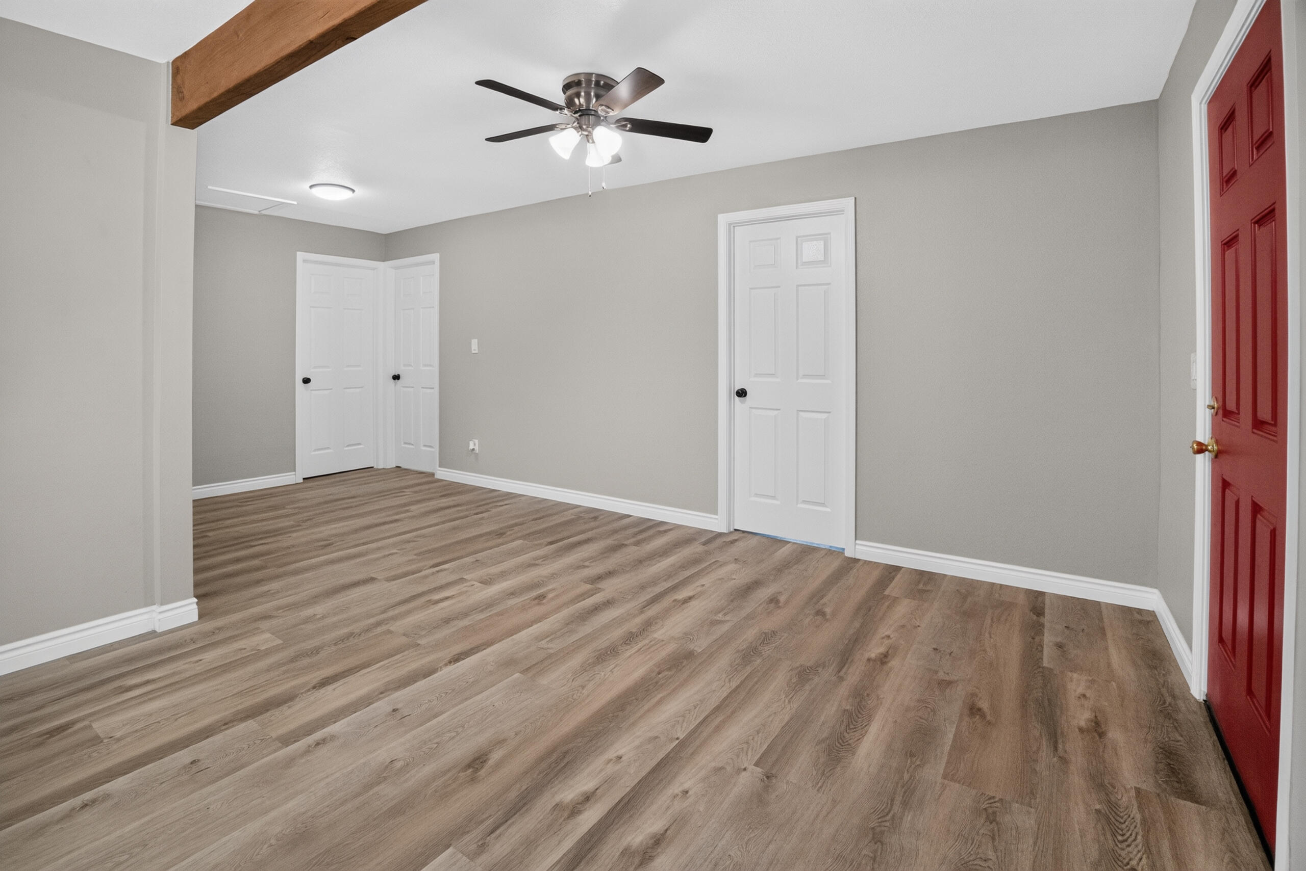 765 S Pratt St, Tulare, CA 93274