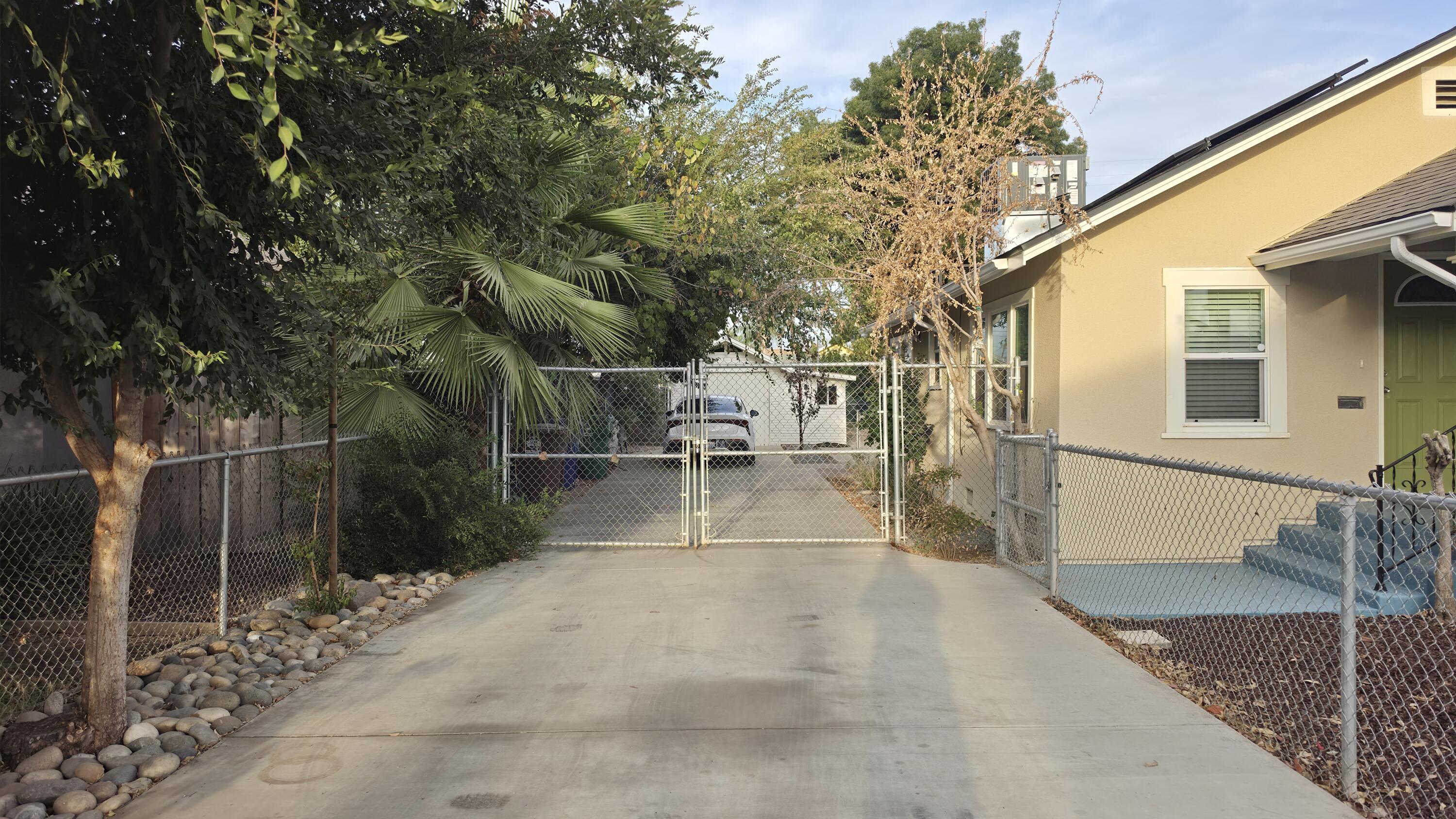 307 N Orange Ave, Exeter, CA 93221