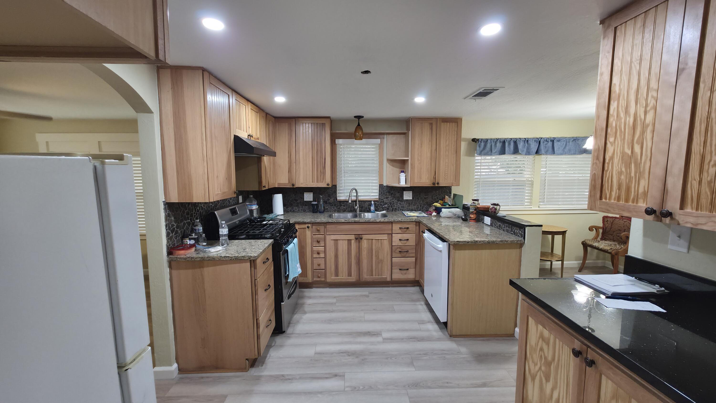 307 N Orange Ave, Exeter, CA 93221