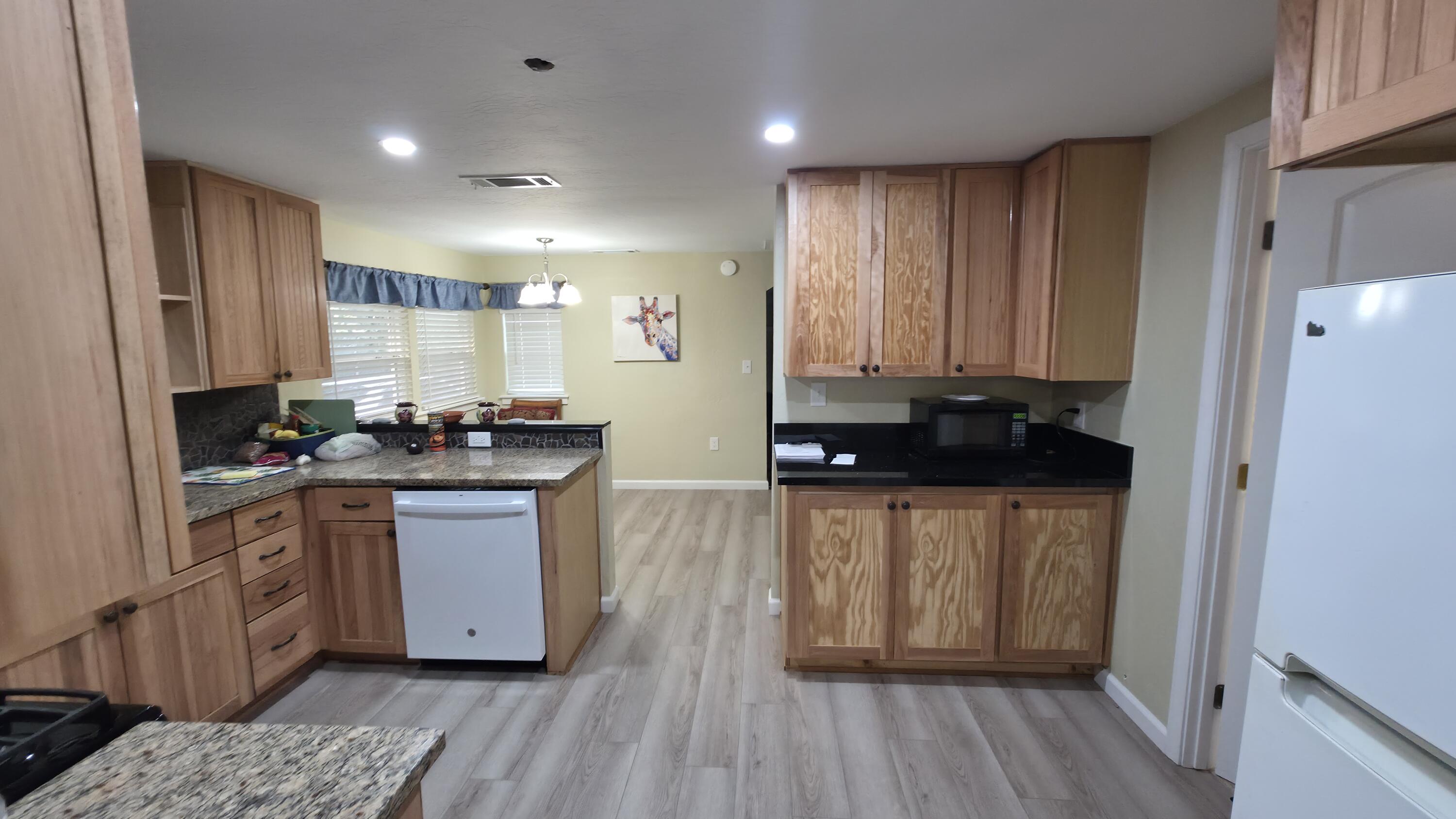 307 N Orange Ave, Exeter, CA 93221