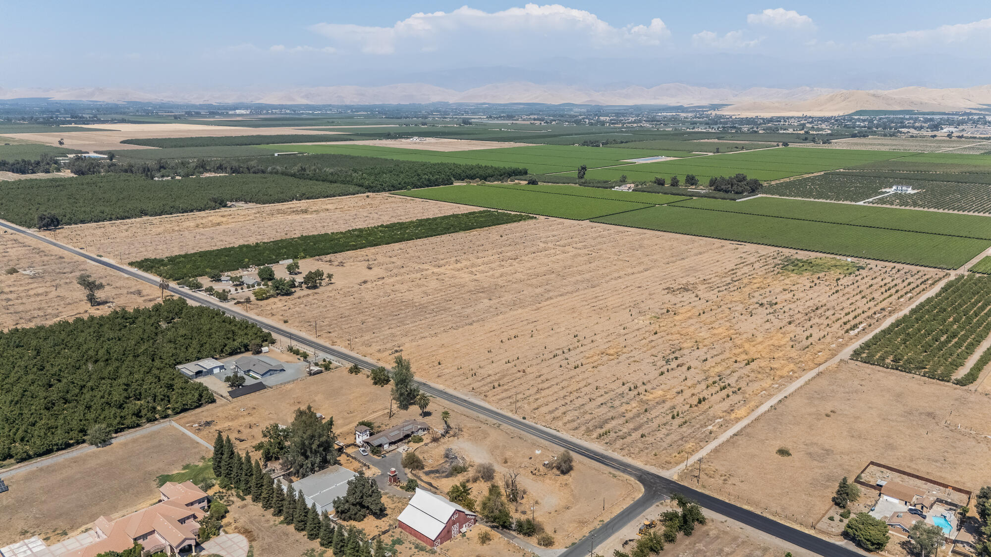 16605 Road 208, Porterville, CA 93257