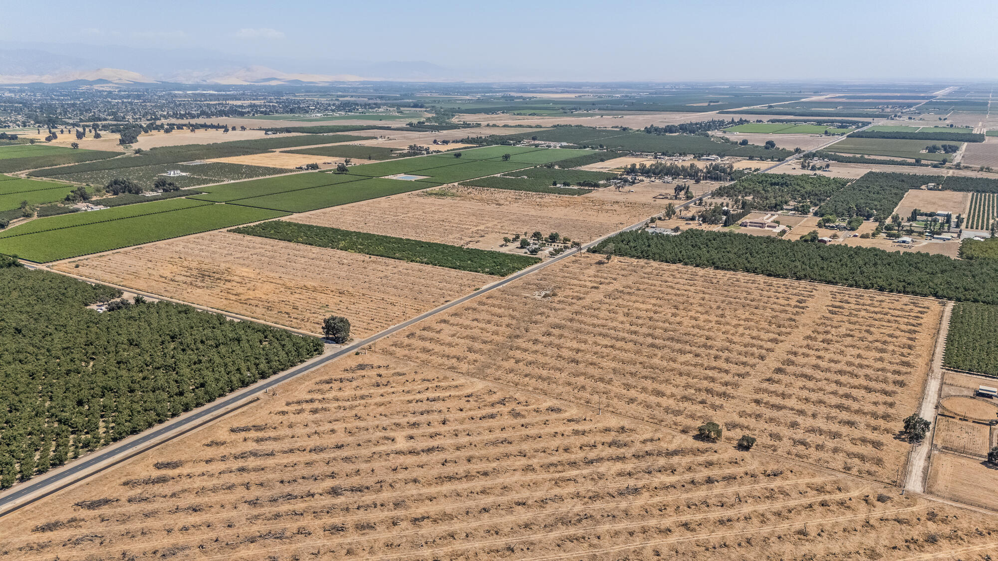 16605 Road 208, Porterville, CA 93257