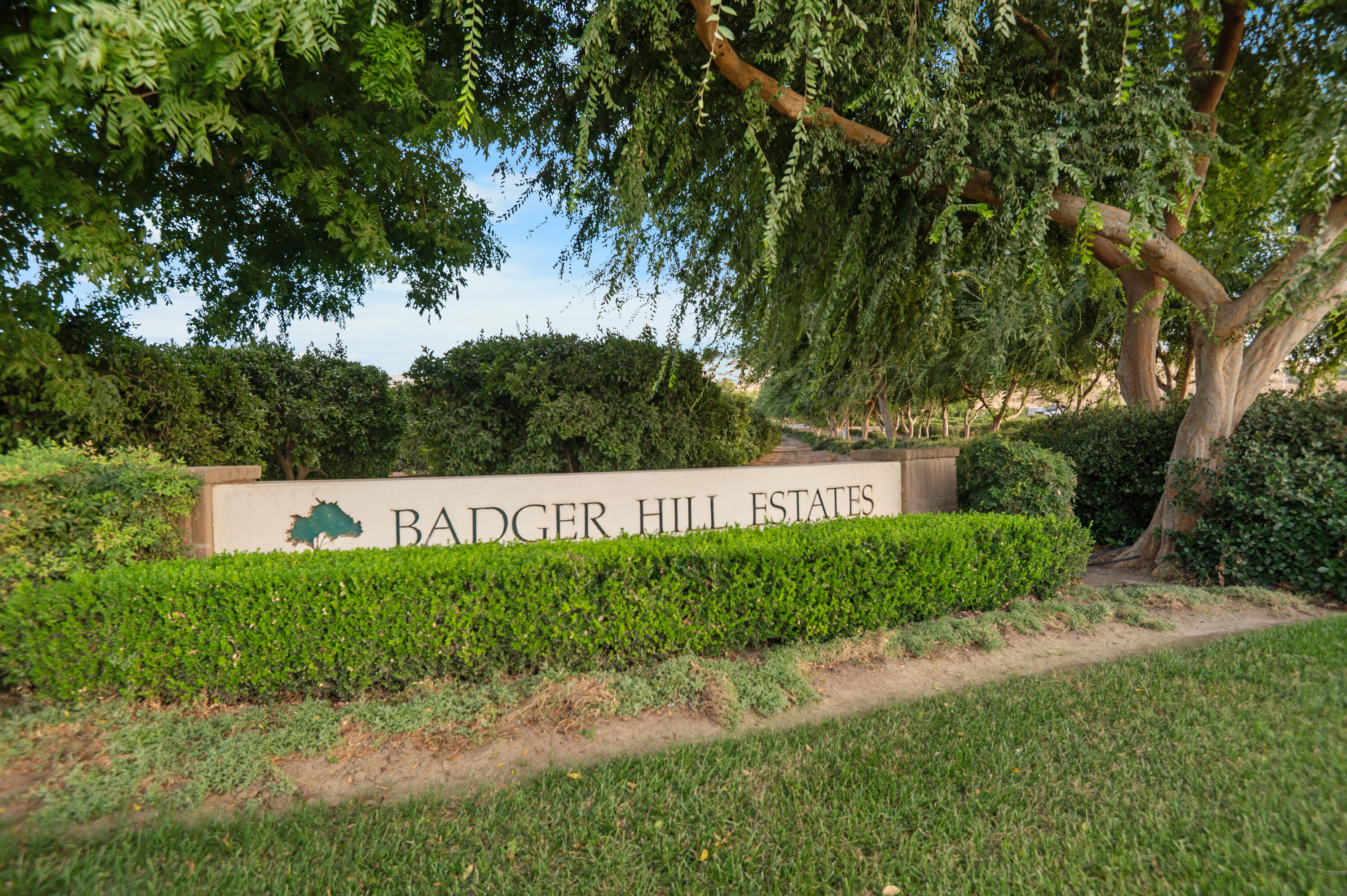 556 High Sierra Dr, Exeter, CA 93221