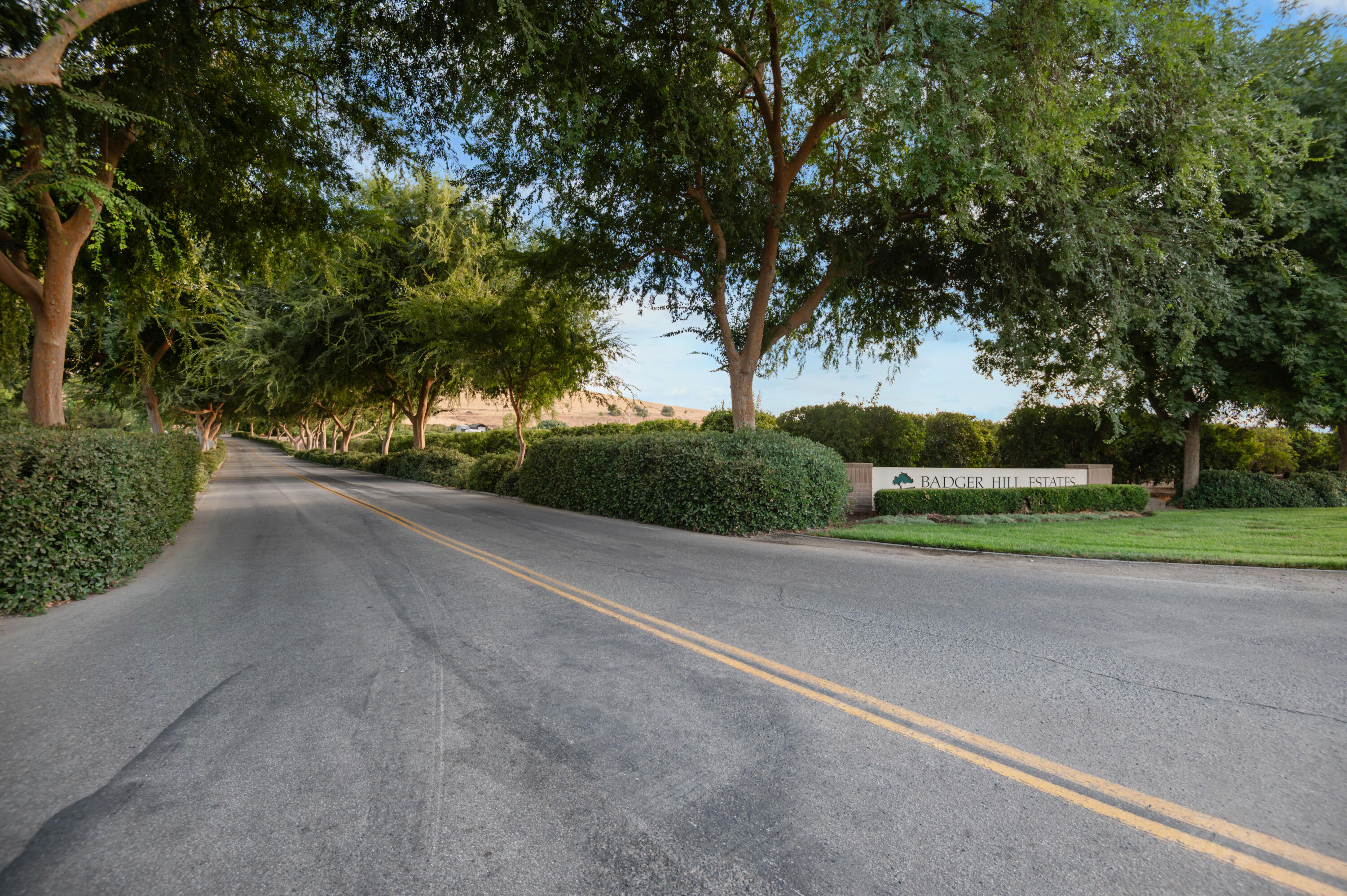 556 High Sierra Dr, Exeter, CA 93221