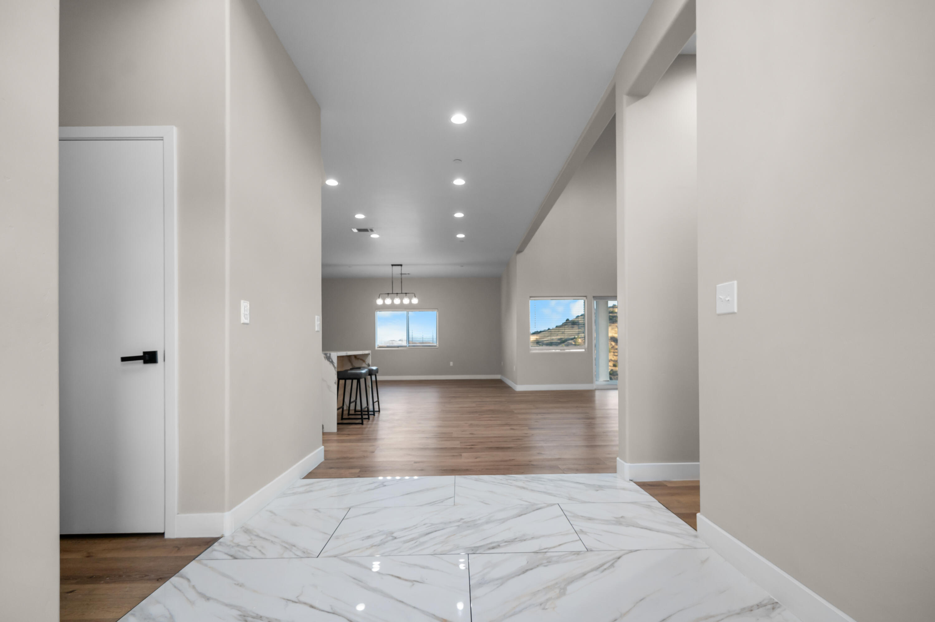 556 High Sierra Dr, Exeter, CA 93221