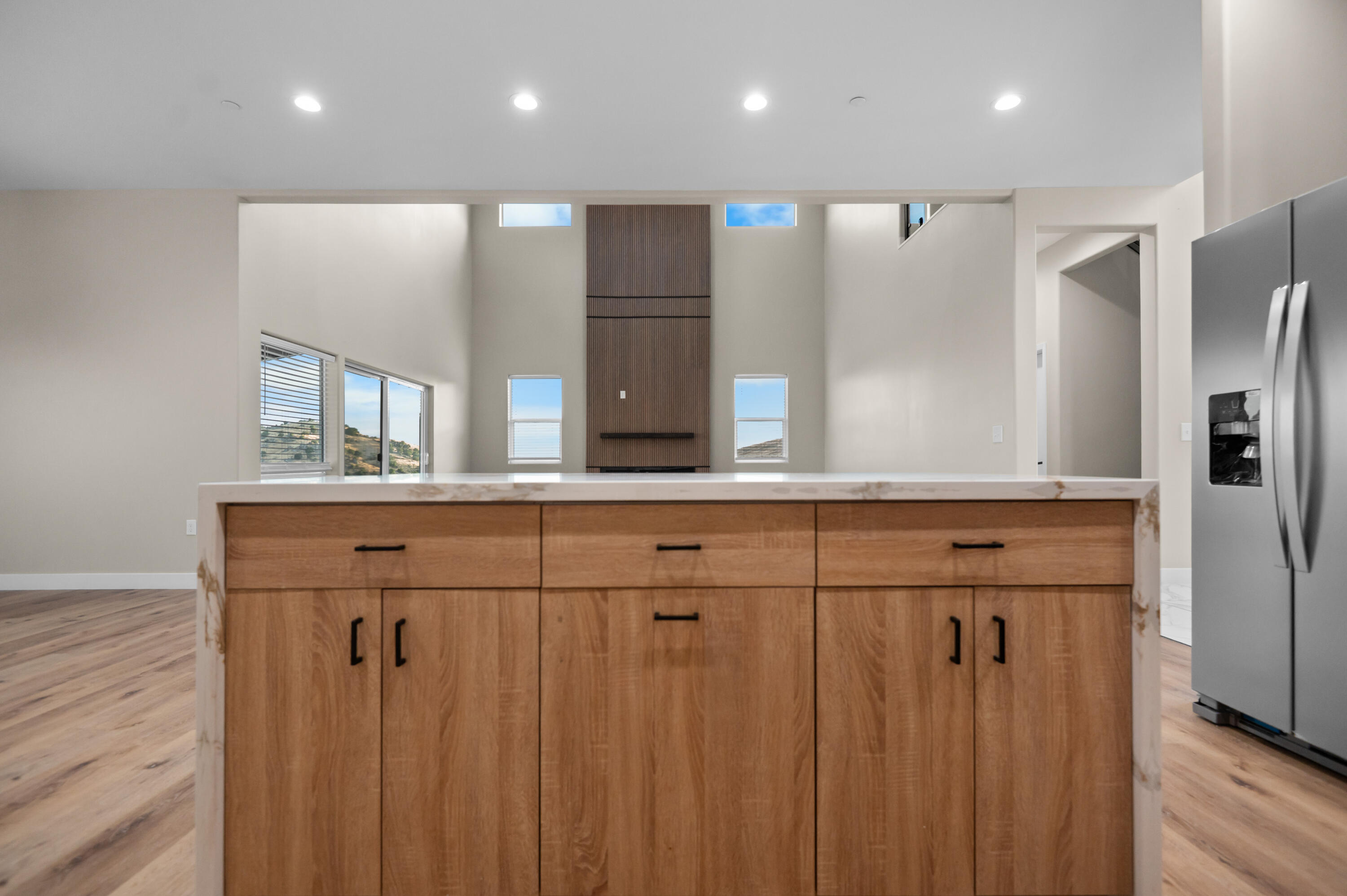 556 High Sierra Dr, Exeter, CA 93221