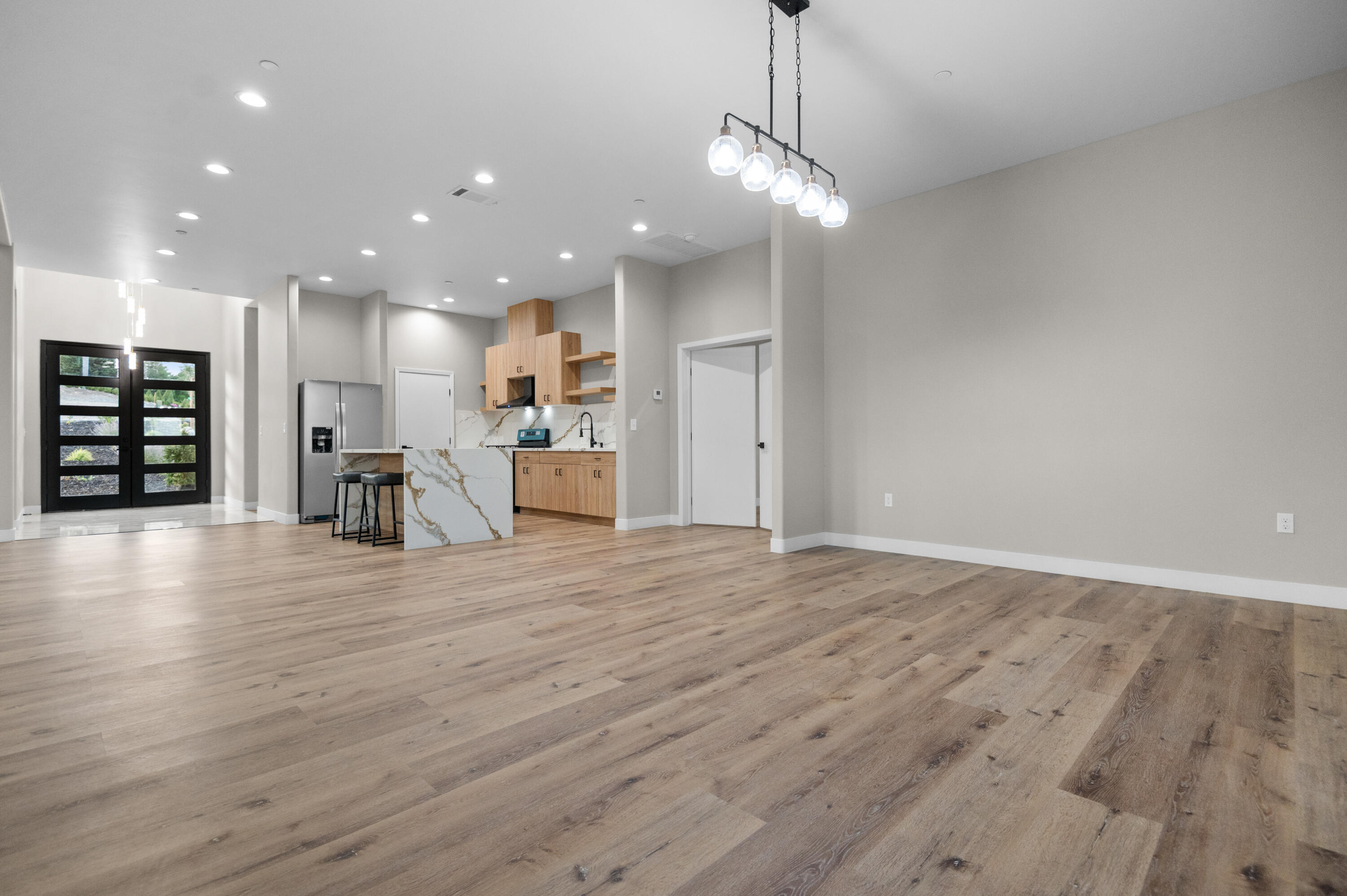 556 High Sierra Dr, Exeter, CA 93221