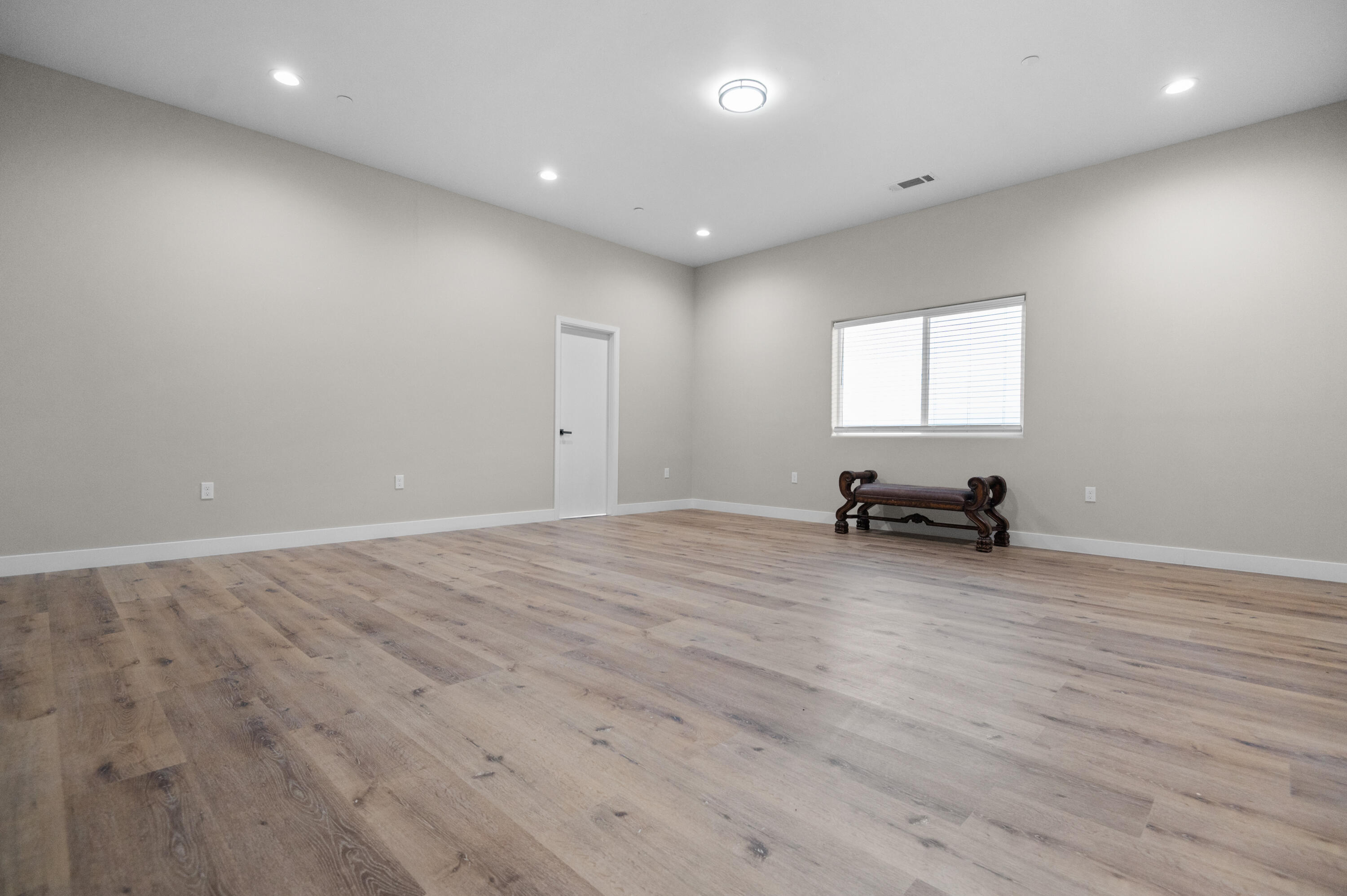 556 High Sierra Dr, Exeter, CA 93221