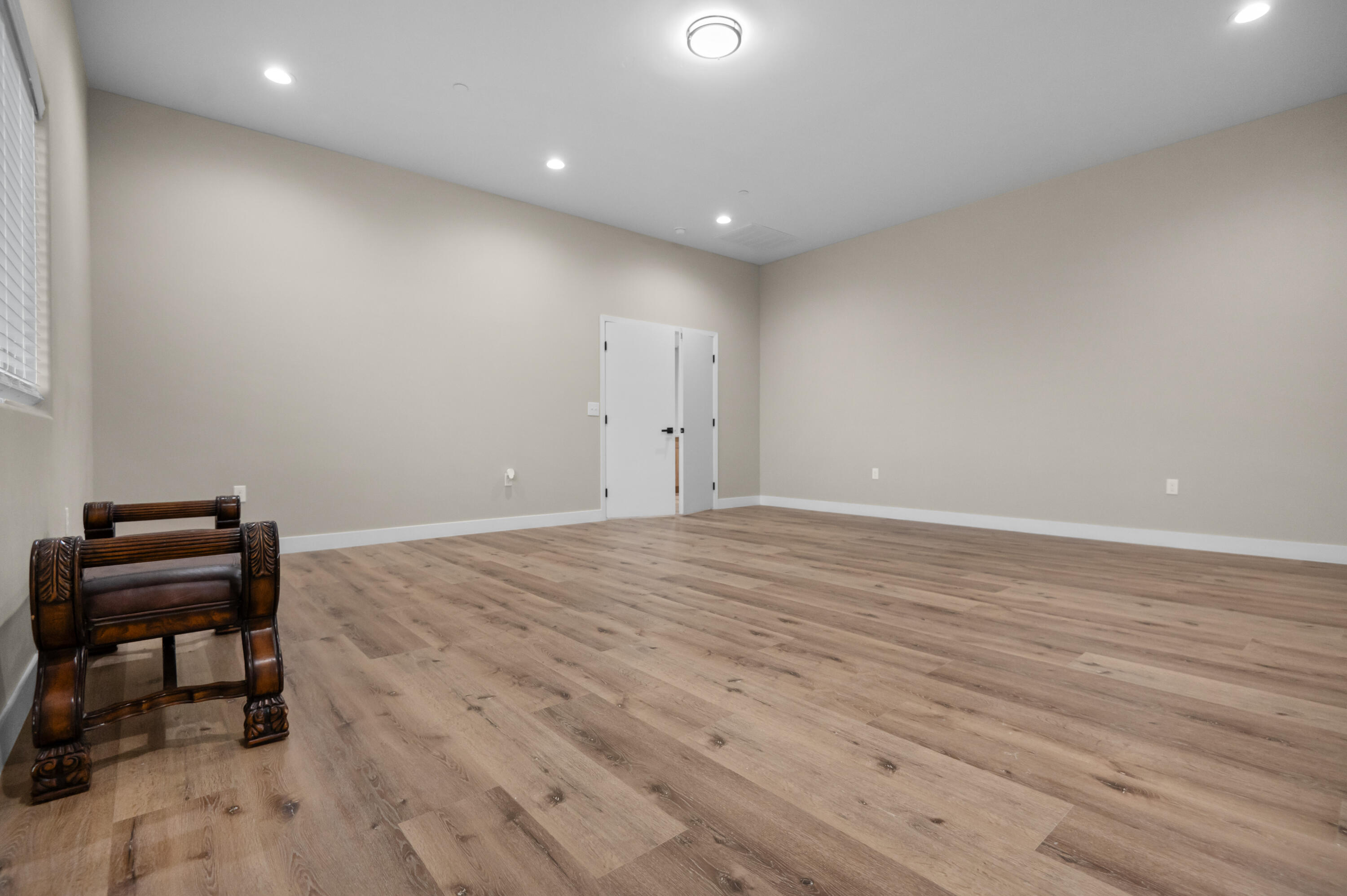 556 High Sierra Dr, Exeter, CA 93221