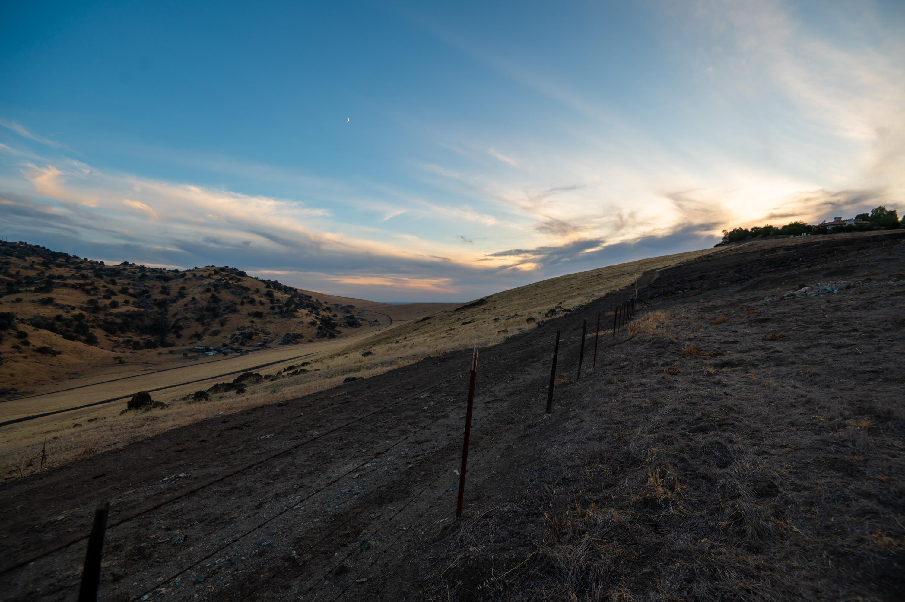 556 High Sierra Dr, Exeter, CA 93221