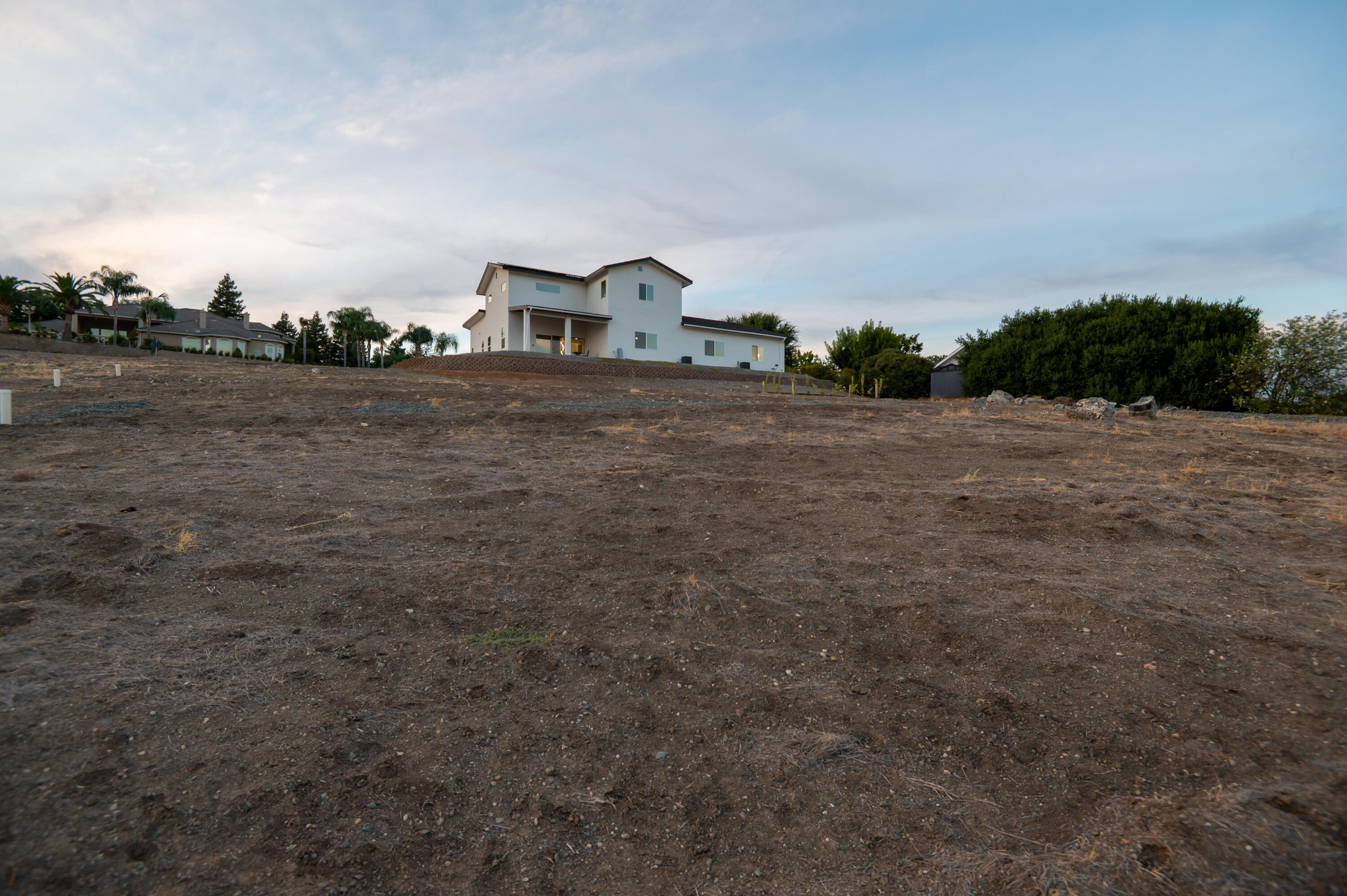 556 High Sierra Dr, Exeter, CA 93221