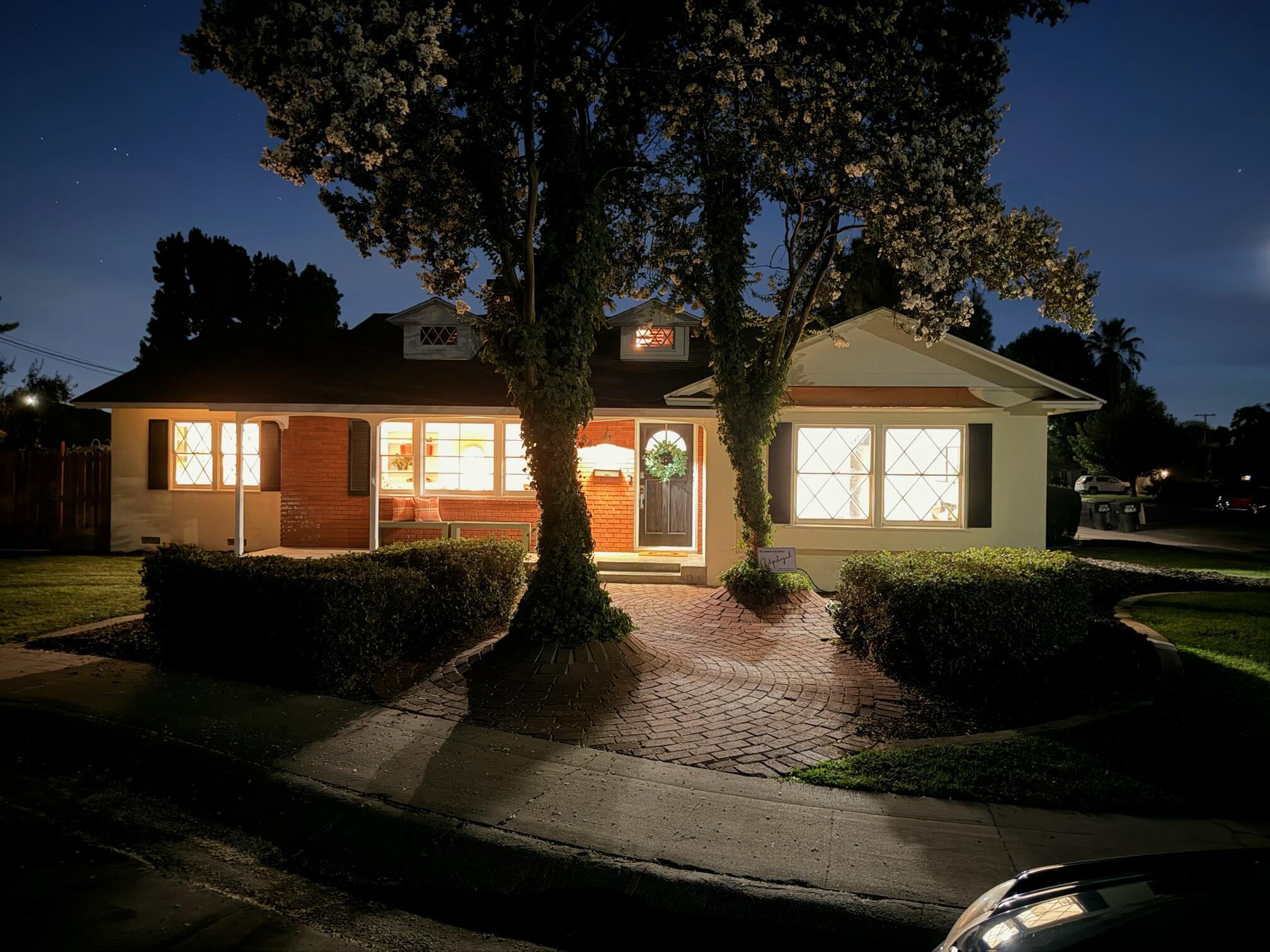 844 S Whitney Dr, Visalia, CA 93277