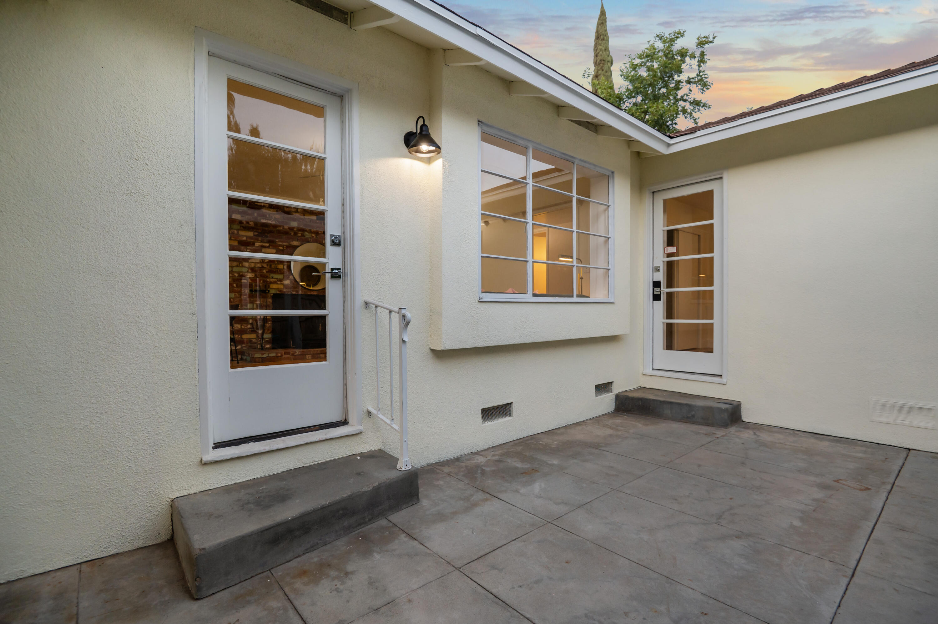 844 S Whitney Dr, Visalia, CA 93277