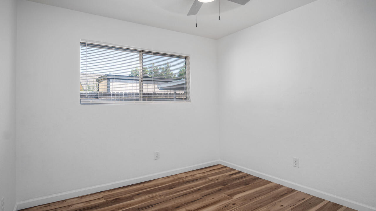 540 W Theta Ln, Porterville, CA 93257
