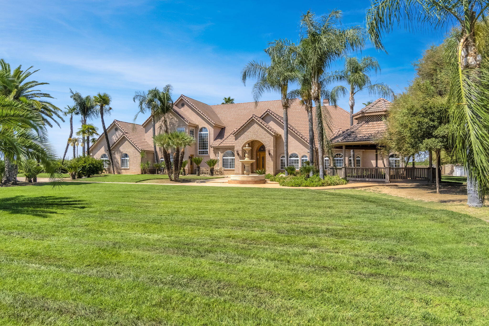 41481 Road 120, Orosi, CA 93647