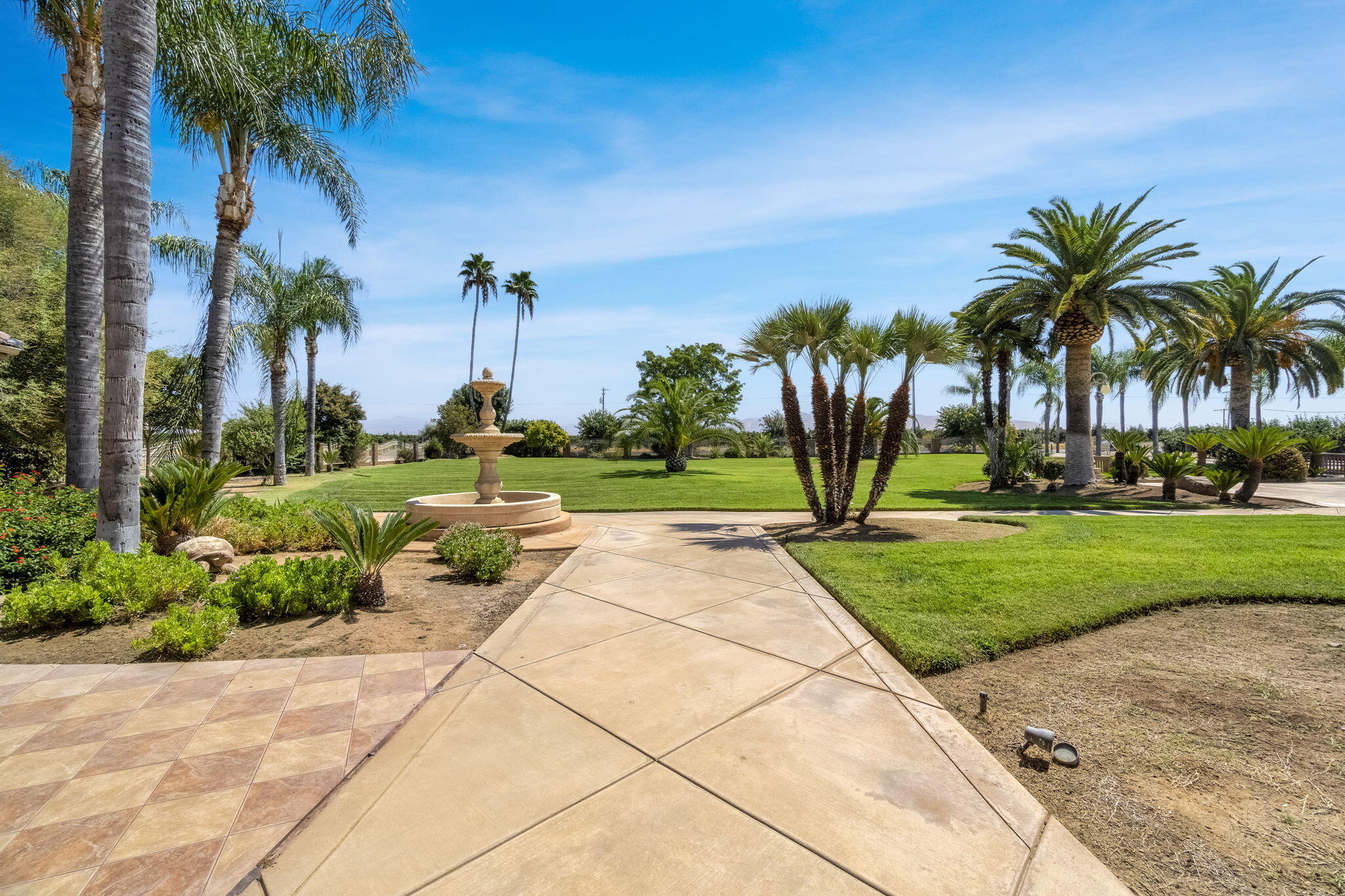 41481 Road 120, Orosi, CA 93647