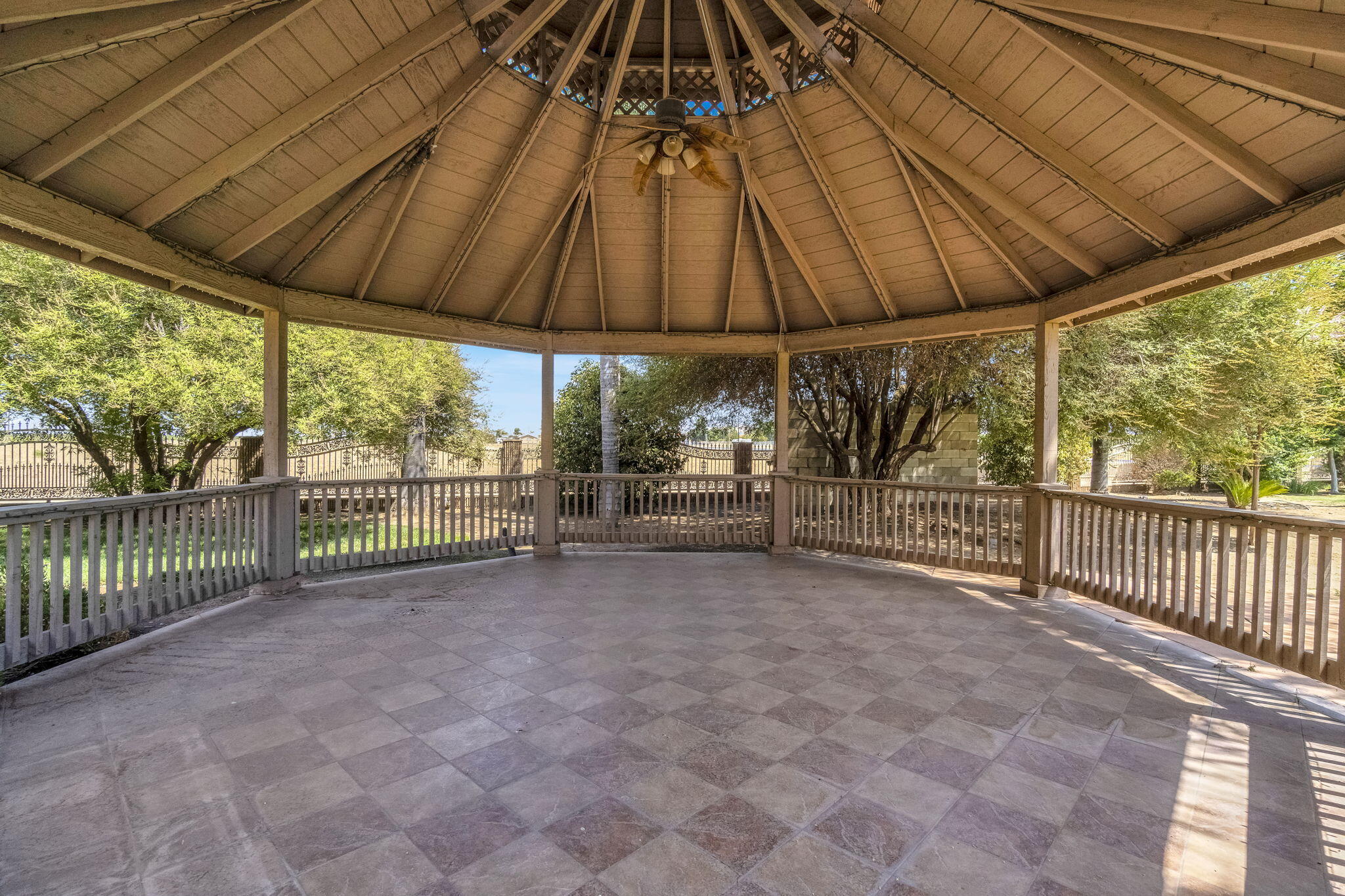 41481 Road 120, Orosi, CA 93647