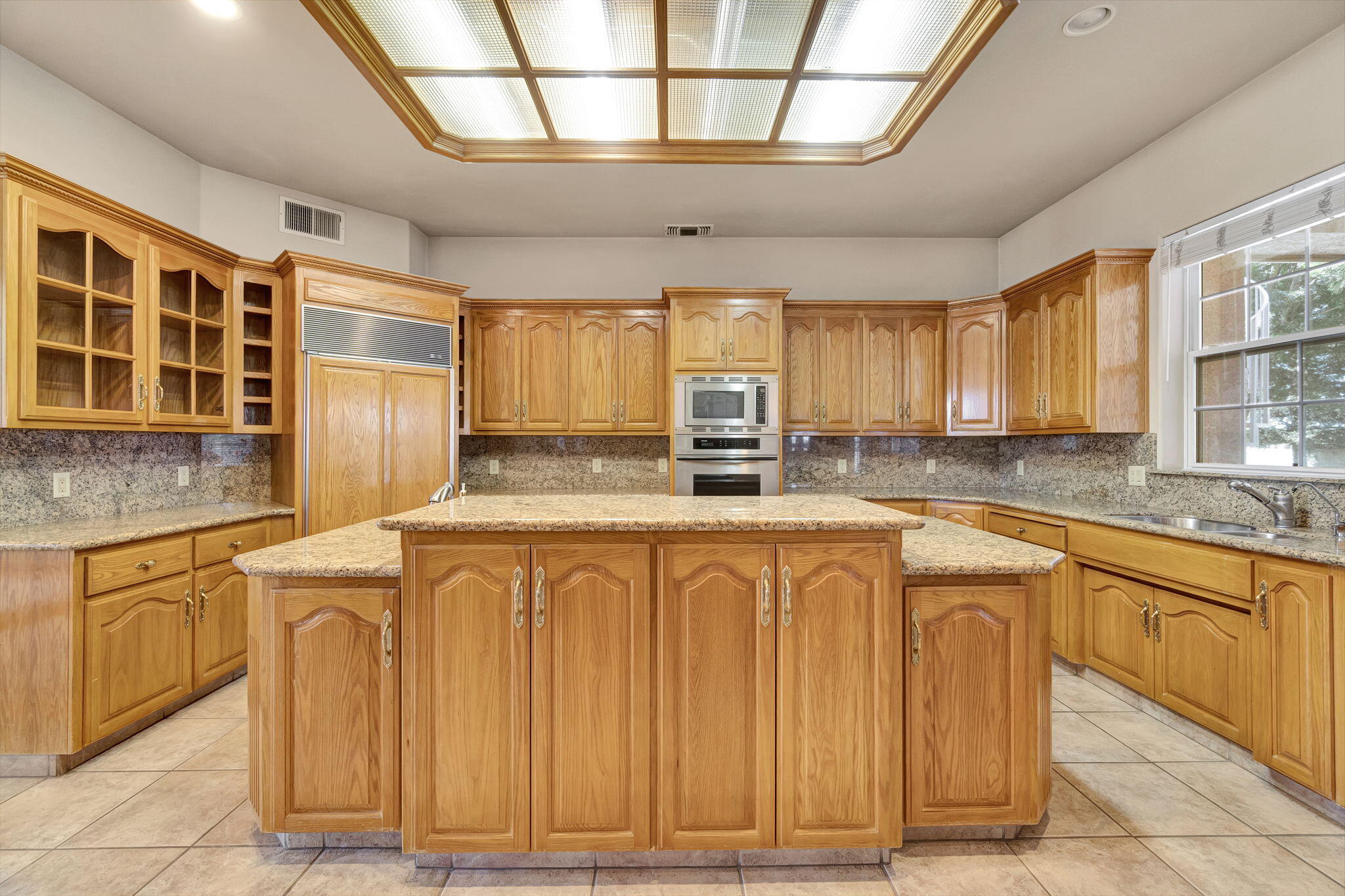 41481 Road 120, Orosi, CA 93647