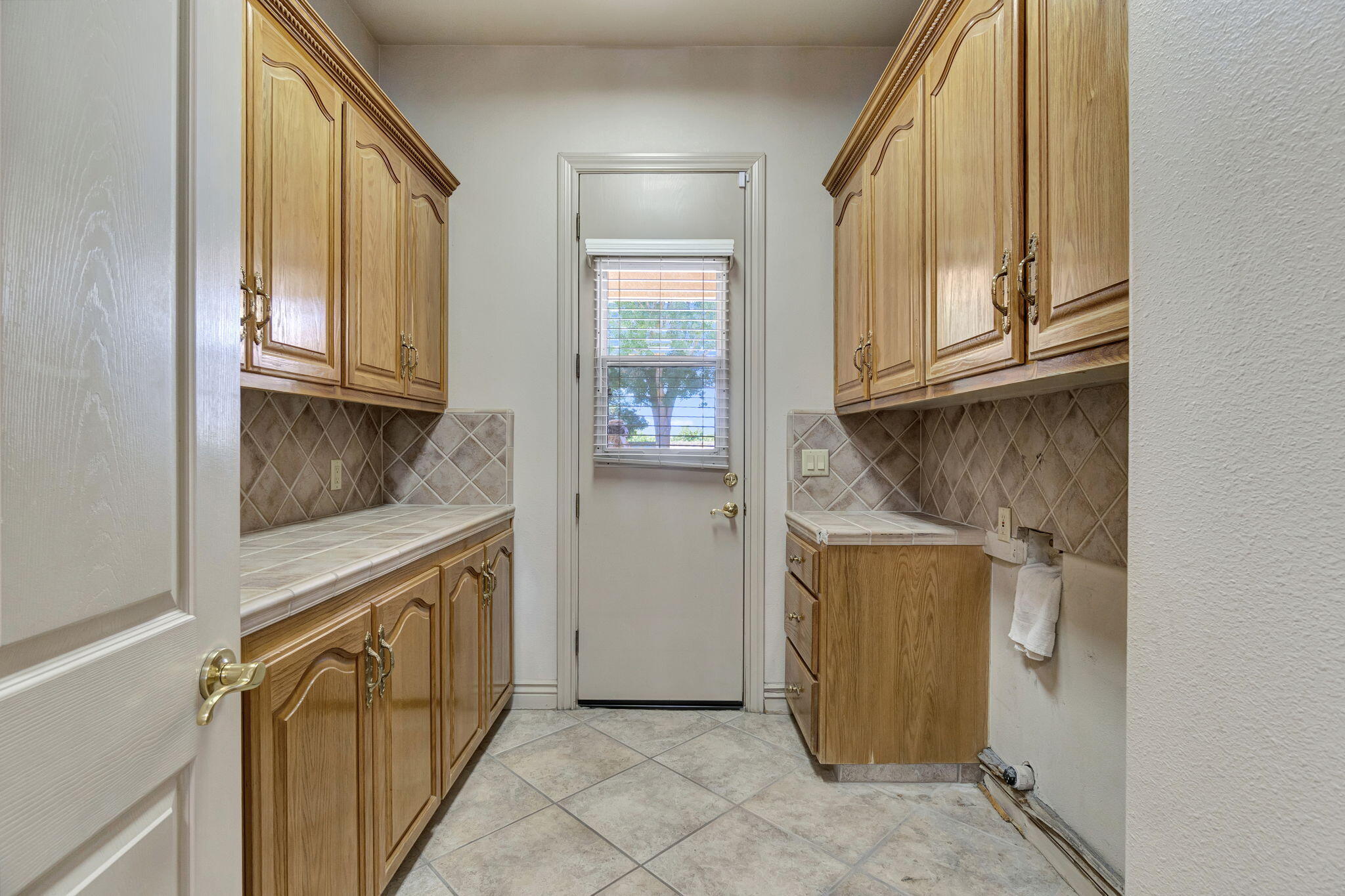 41481 Road 120, Orosi, CA 93647
