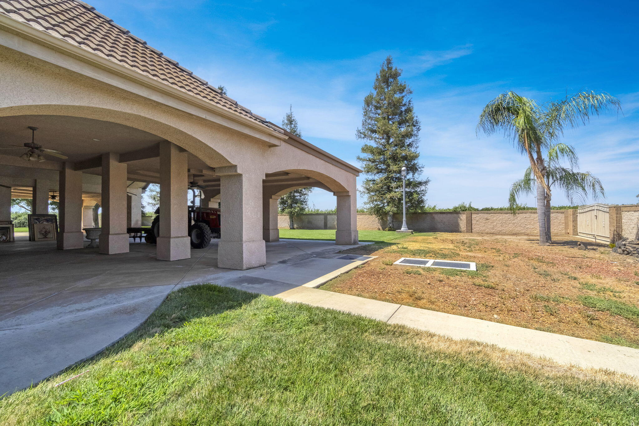 41481 Road 120, Orosi, CA 93647