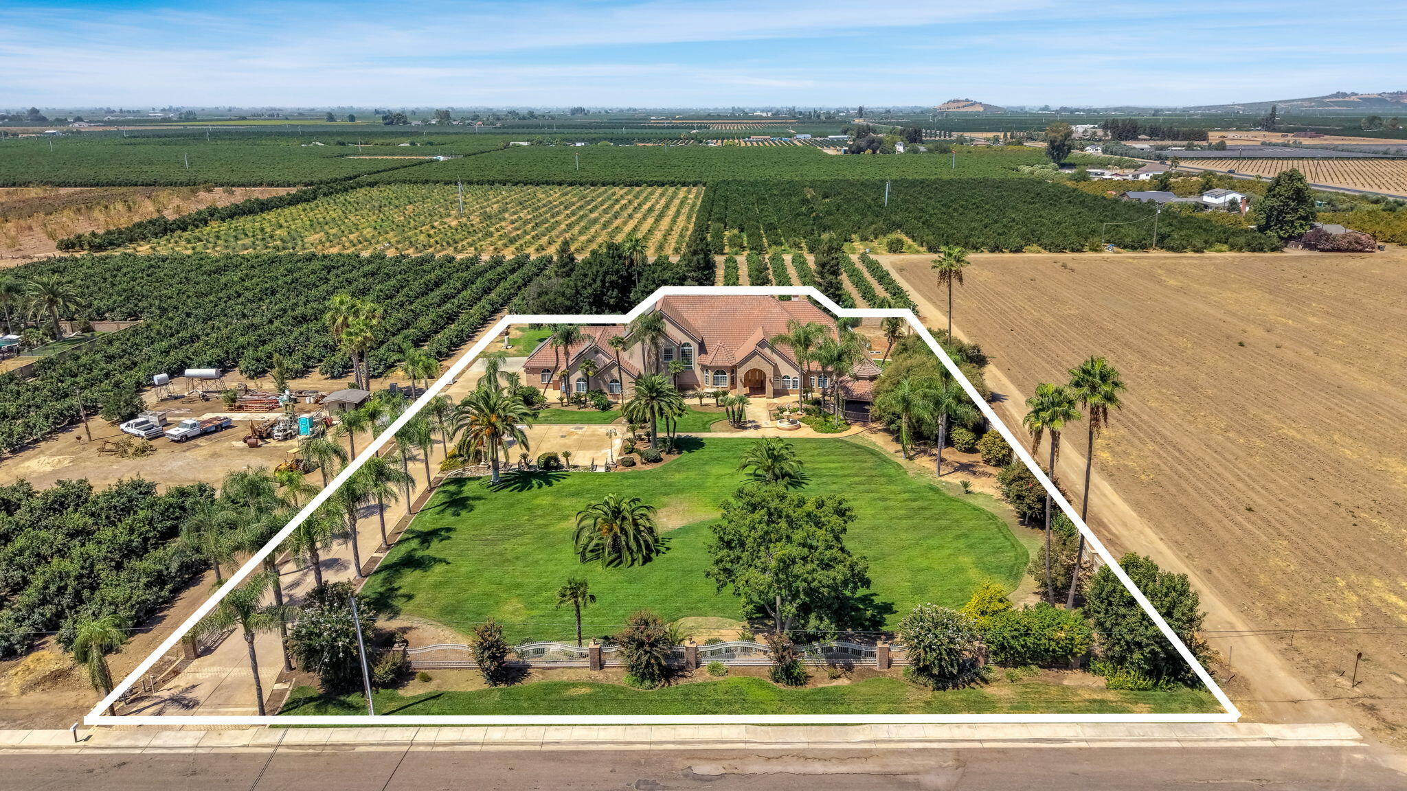 41481 Road 120, Orosi, CA 93647