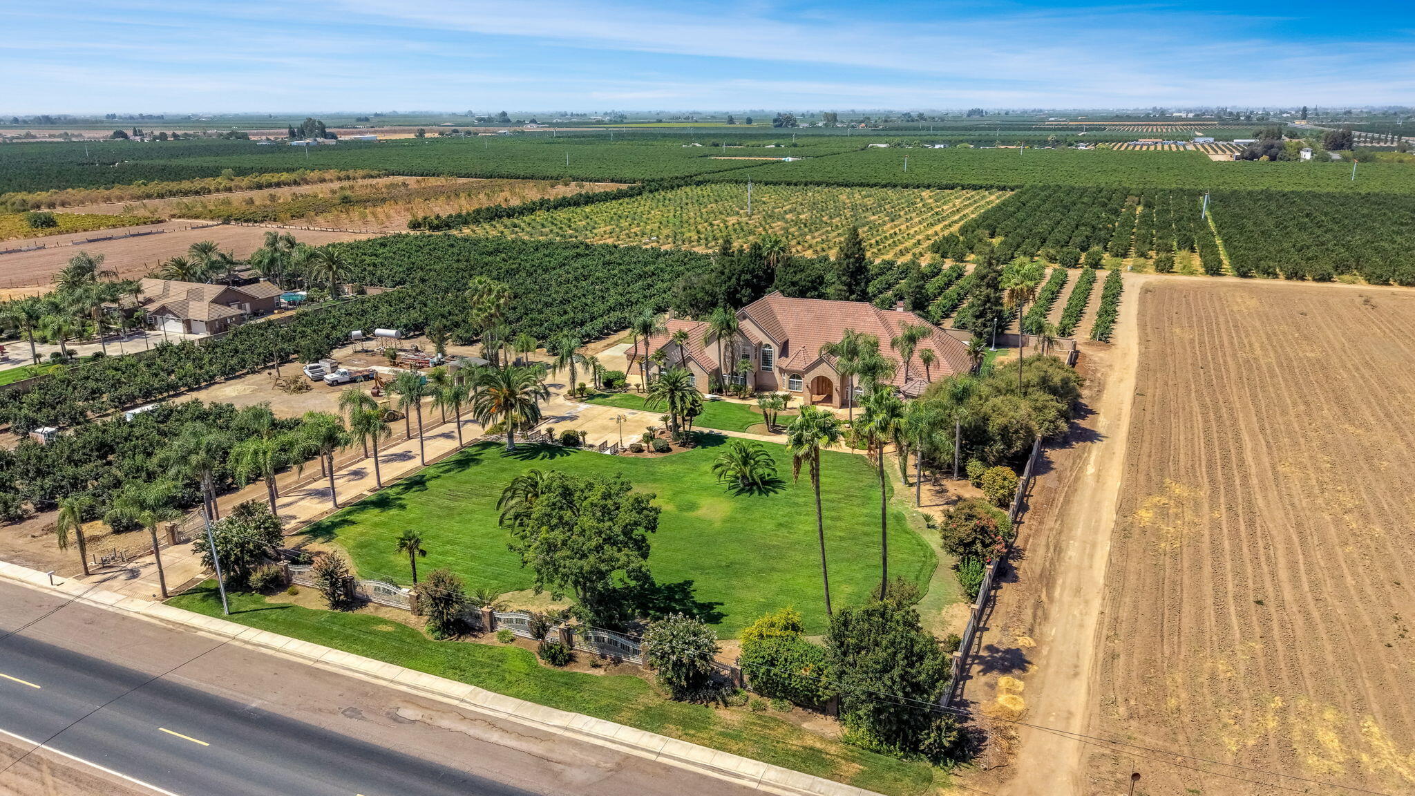 41481 Road 120, Orosi, CA 93647