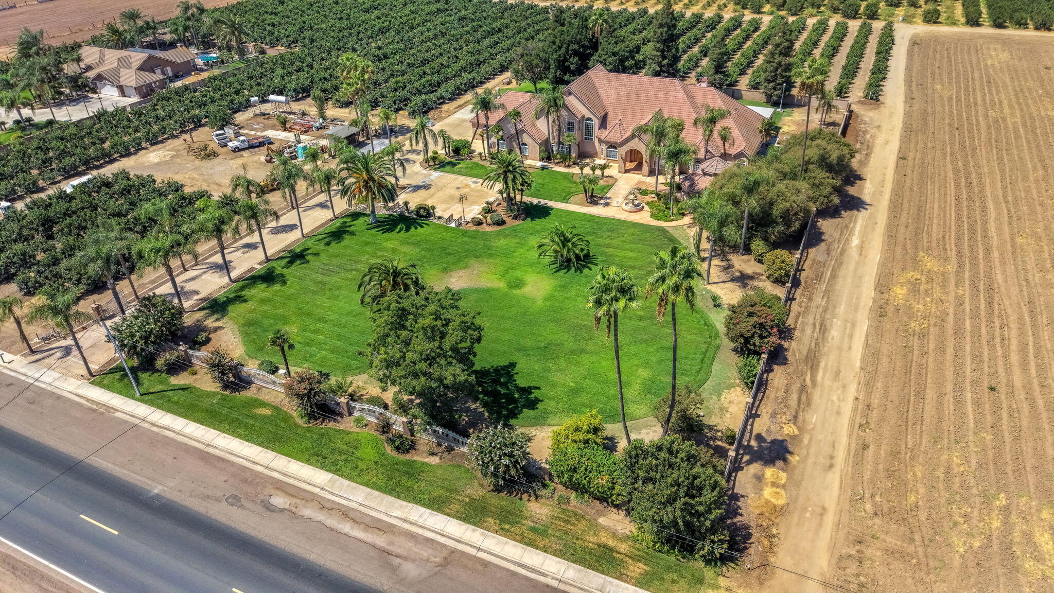 41481 Road 120, Orosi, CA 93647