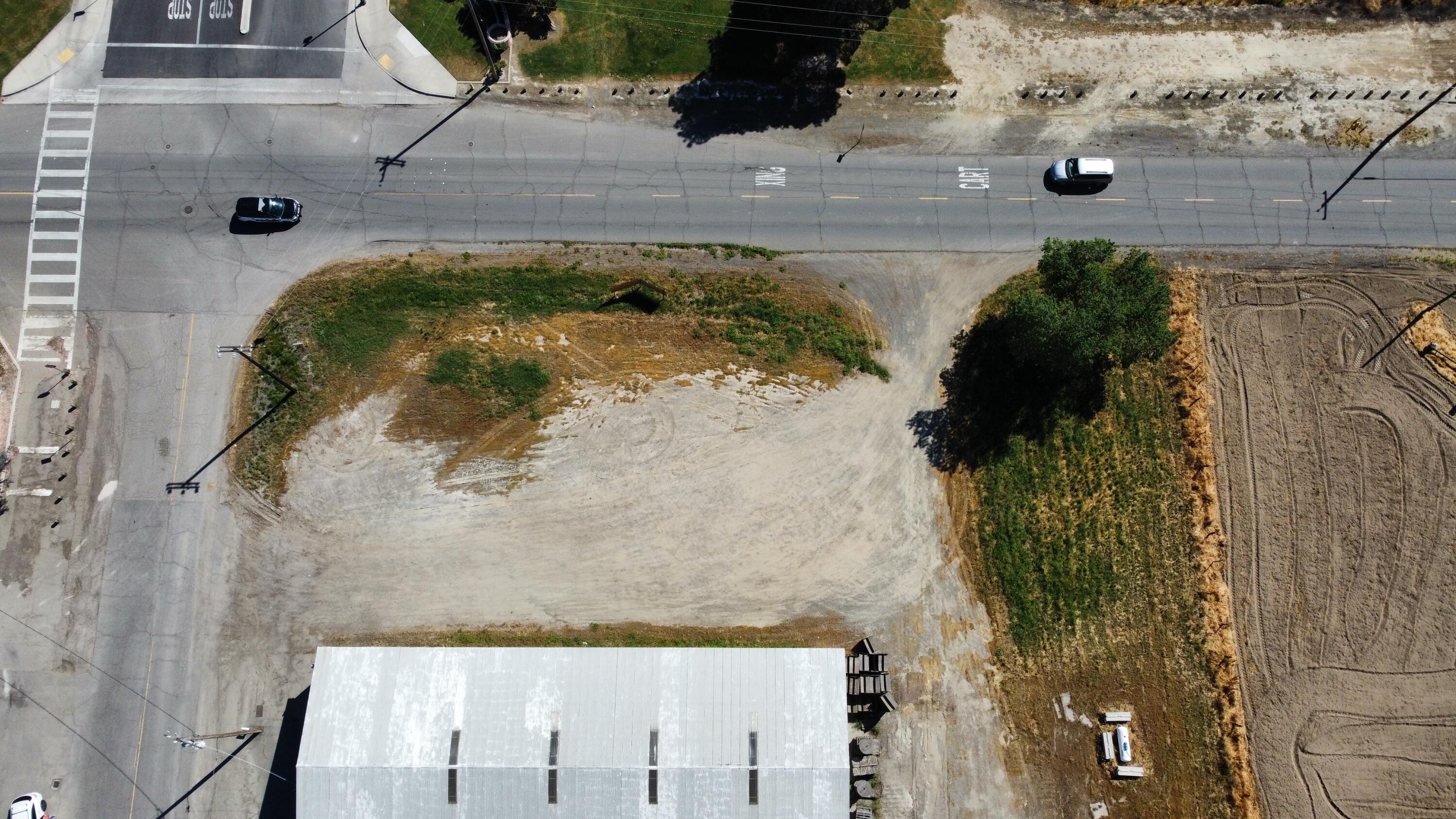 000 Iona Ave, Lemoore, CA 93245