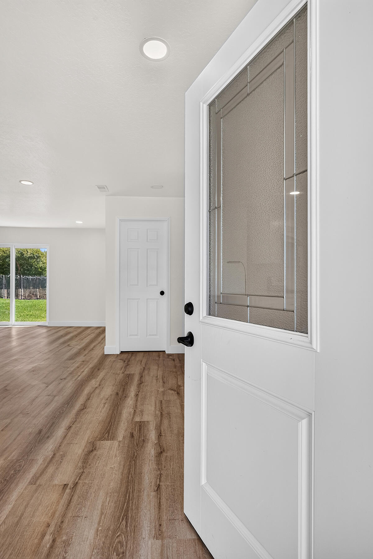 1117 W Wren Ave, Visalia, CA 93291