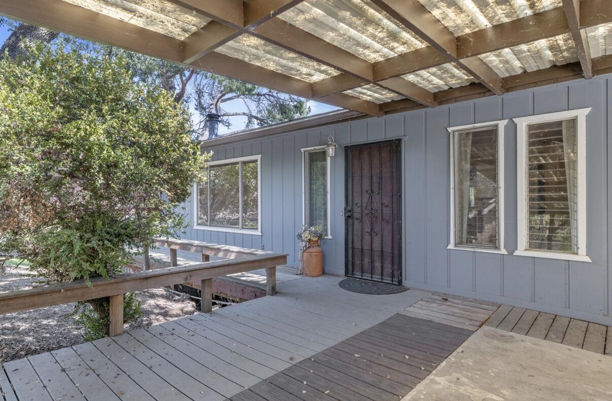42794 Kaweah River Dr, Three Rivers, CA 93271