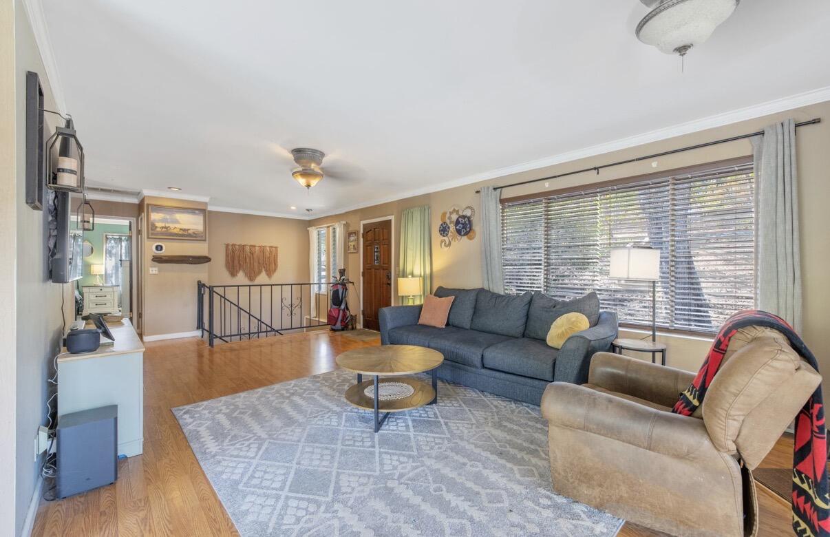 42794 Kaweah River Dr, Three Rivers, CA 93271