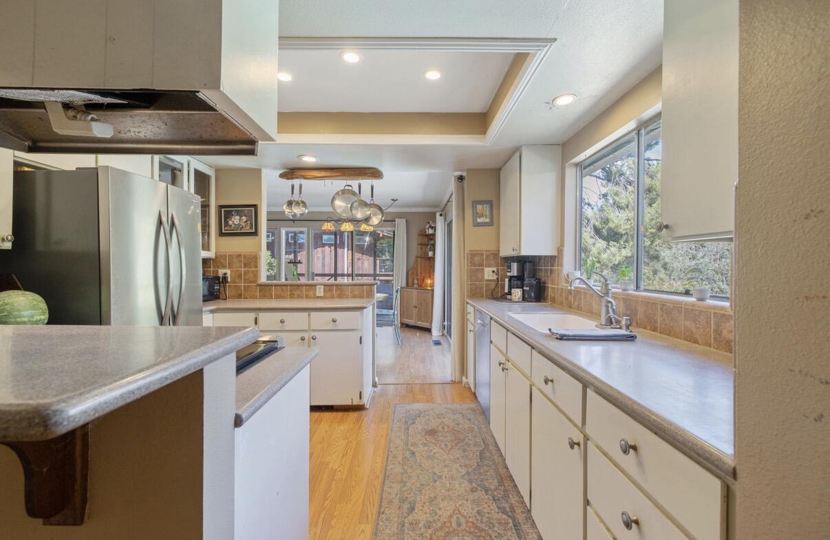 42794 Kaweah River Dr, Three Rivers, CA 93271