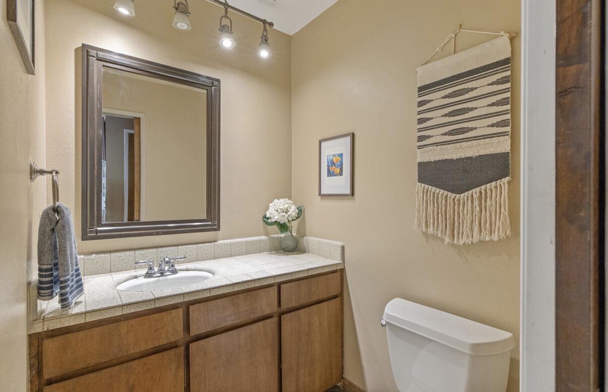 42794 Kaweah River Dr, Three Rivers, CA 93271