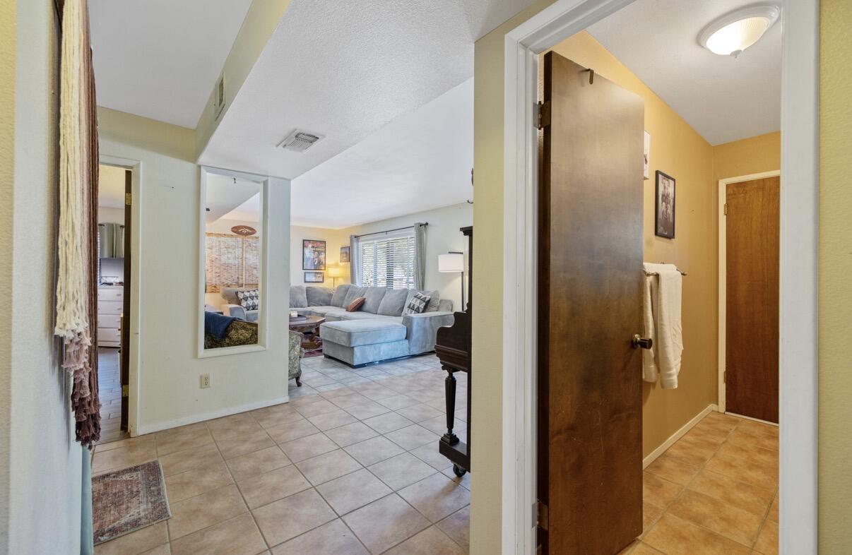 42794 Kaweah River Dr, Three Rivers, CA 93271