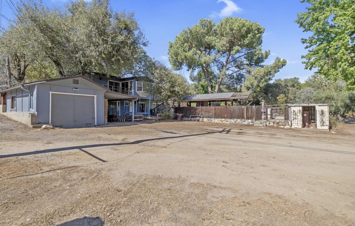 42794 Kaweah River Dr, Three Rivers, CA 93271
