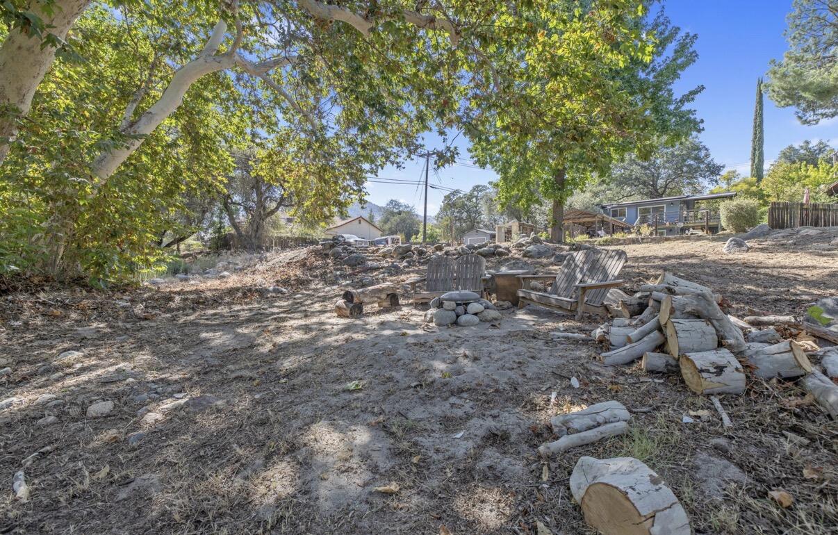 42794 Kaweah River Dr, Three Rivers, CA 93271