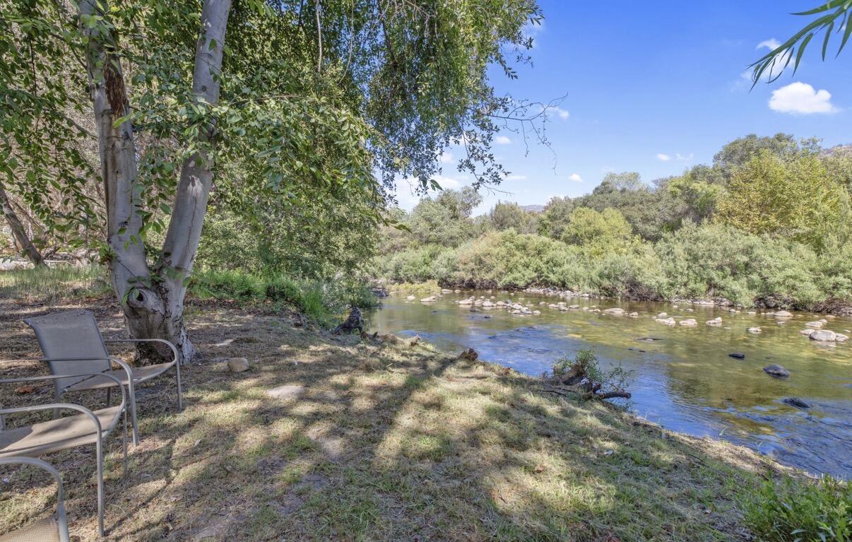 42794 Kaweah River Dr, Three Rivers, CA 93271